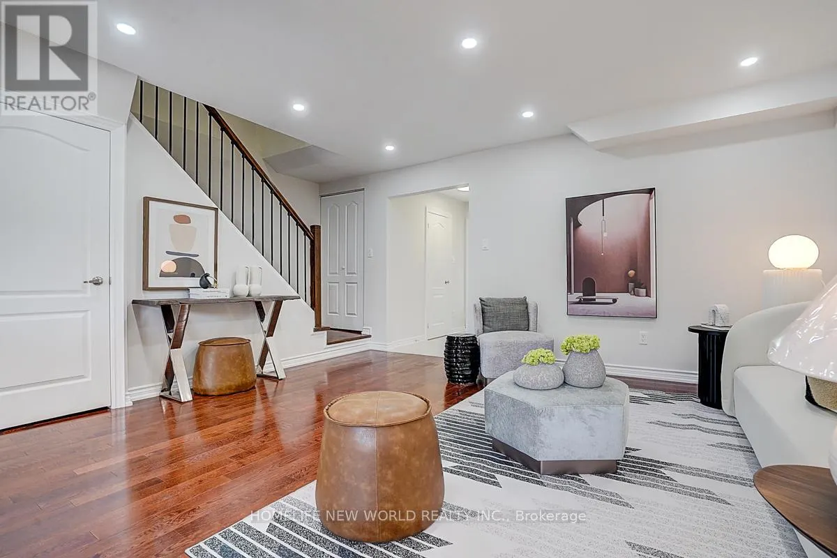 24 BARRINGTON CRESCENT
