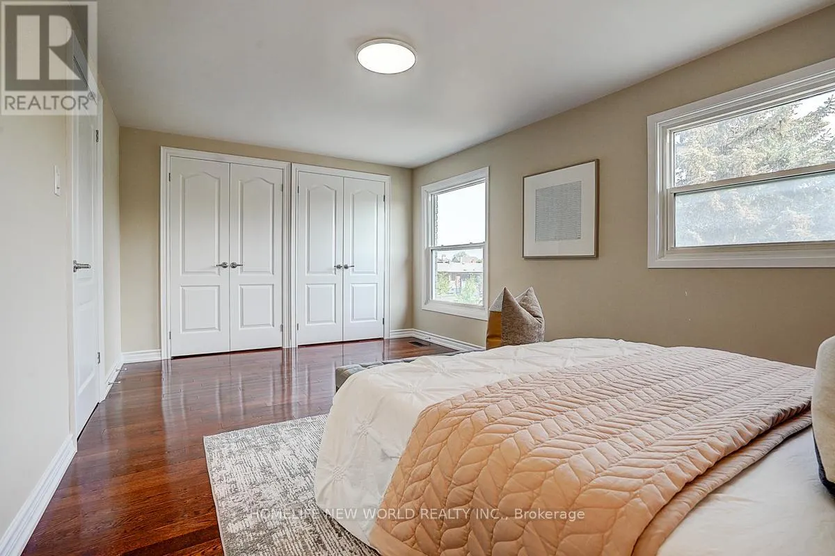 24 BARRINGTON CRESCENT