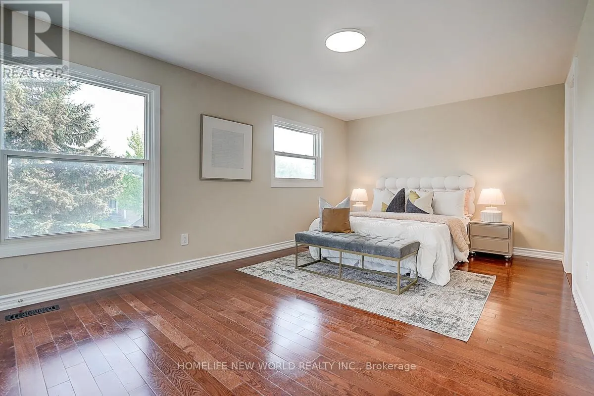24 BARRINGTON CRESCENT