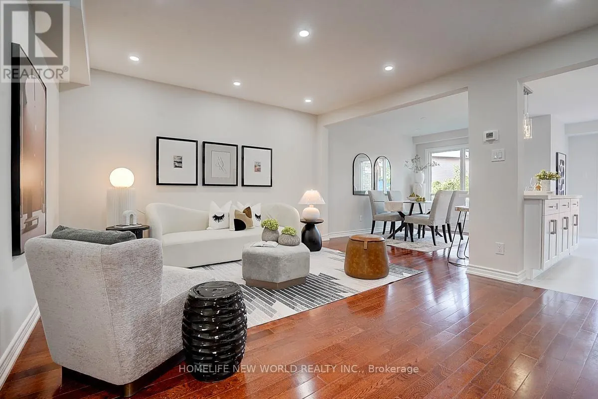 24 BARRINGTON CRESCENT