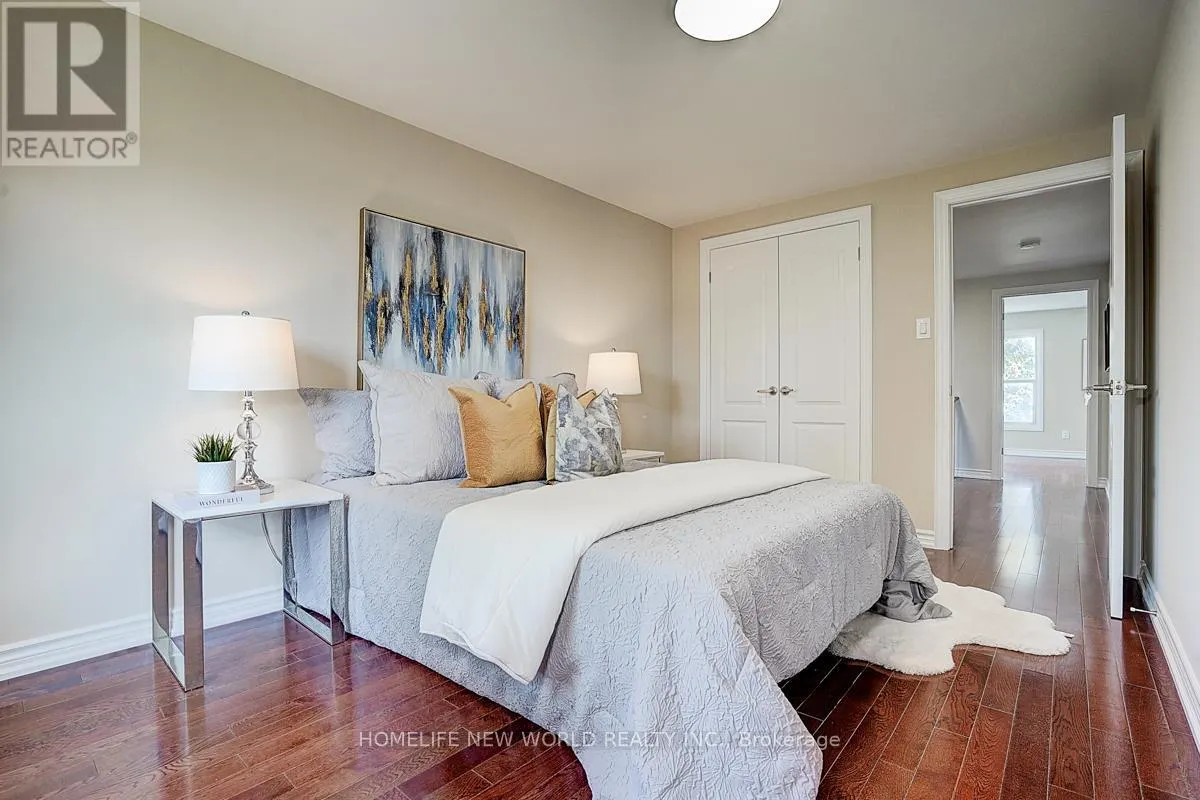 24 BARRINGTON CRESCENT
