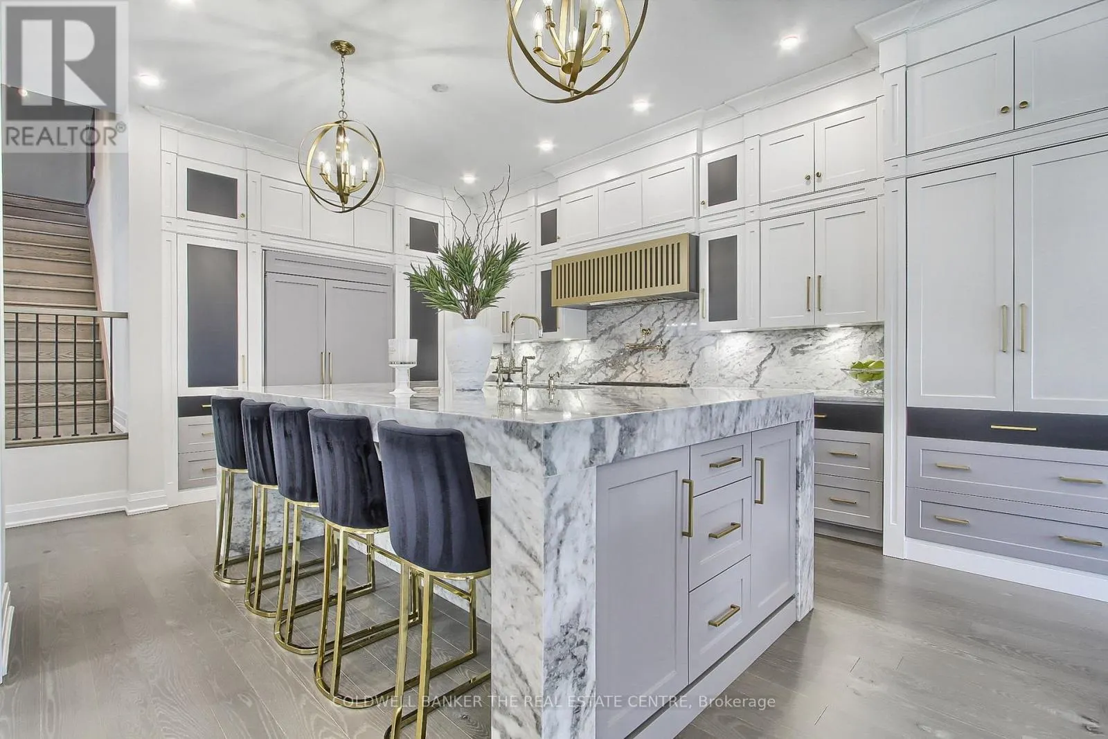 92 MAPLE FIELDS CIRCLE