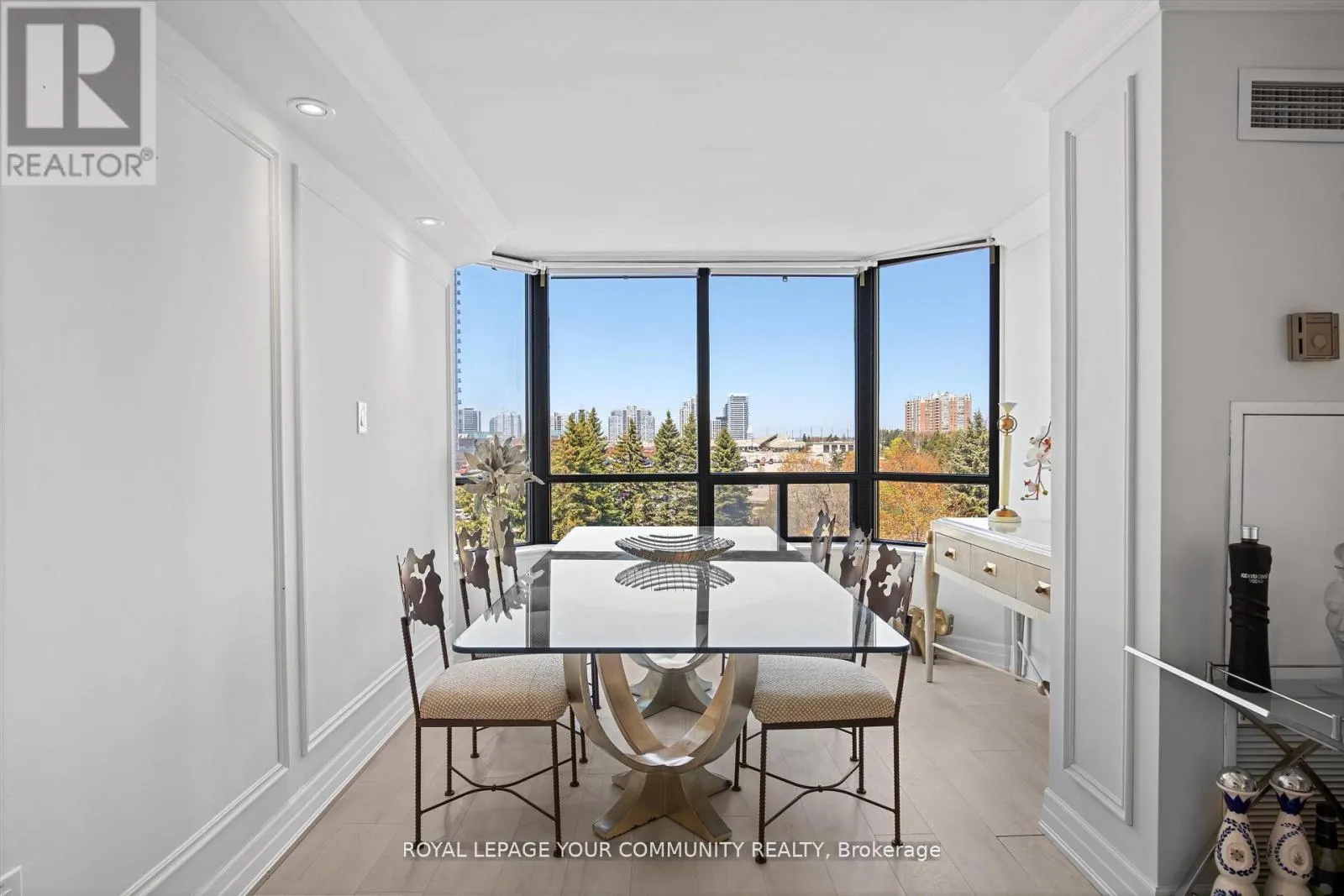 503 - 7420 BATHURST STREET