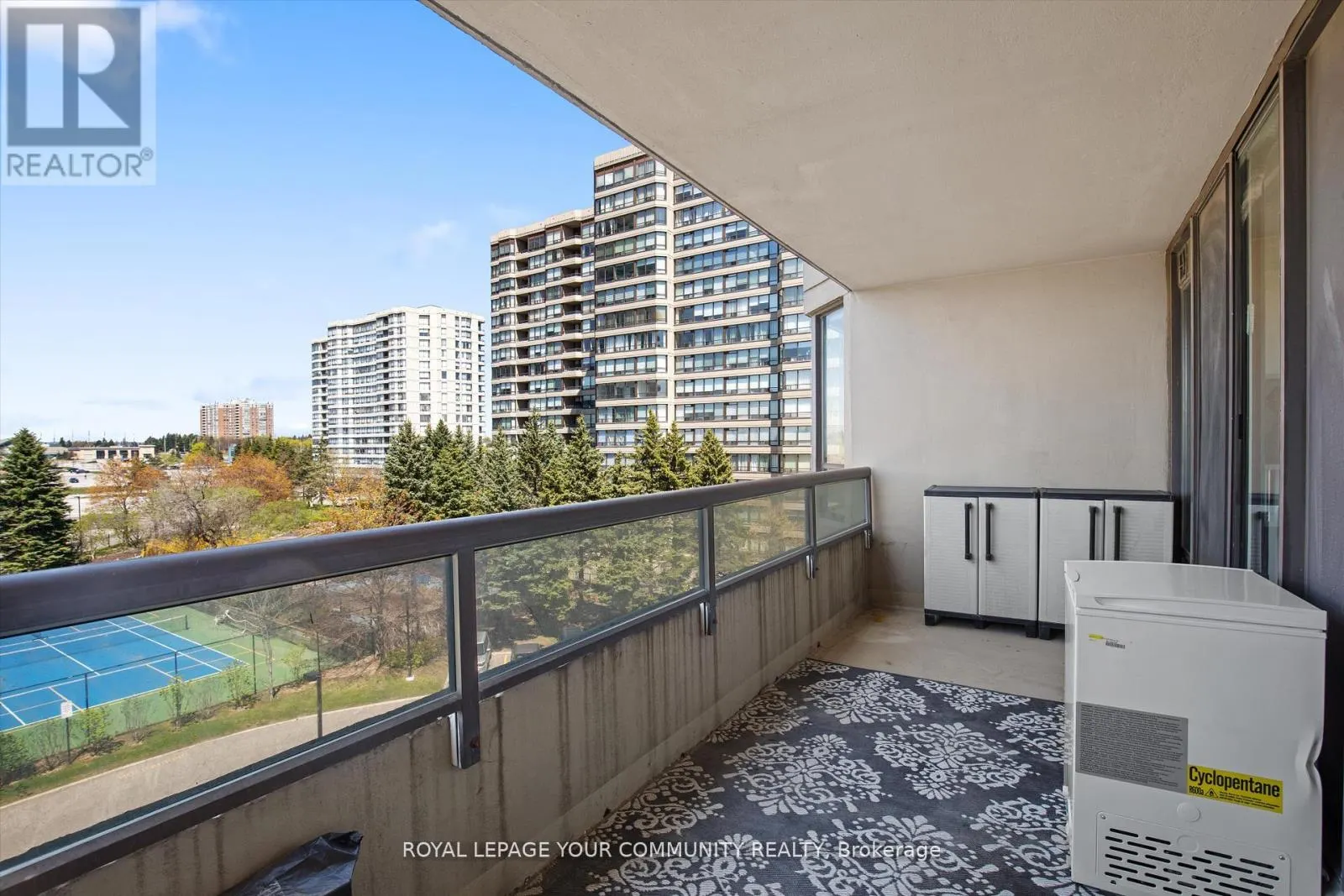 503 - 7420 BATHURST STREET