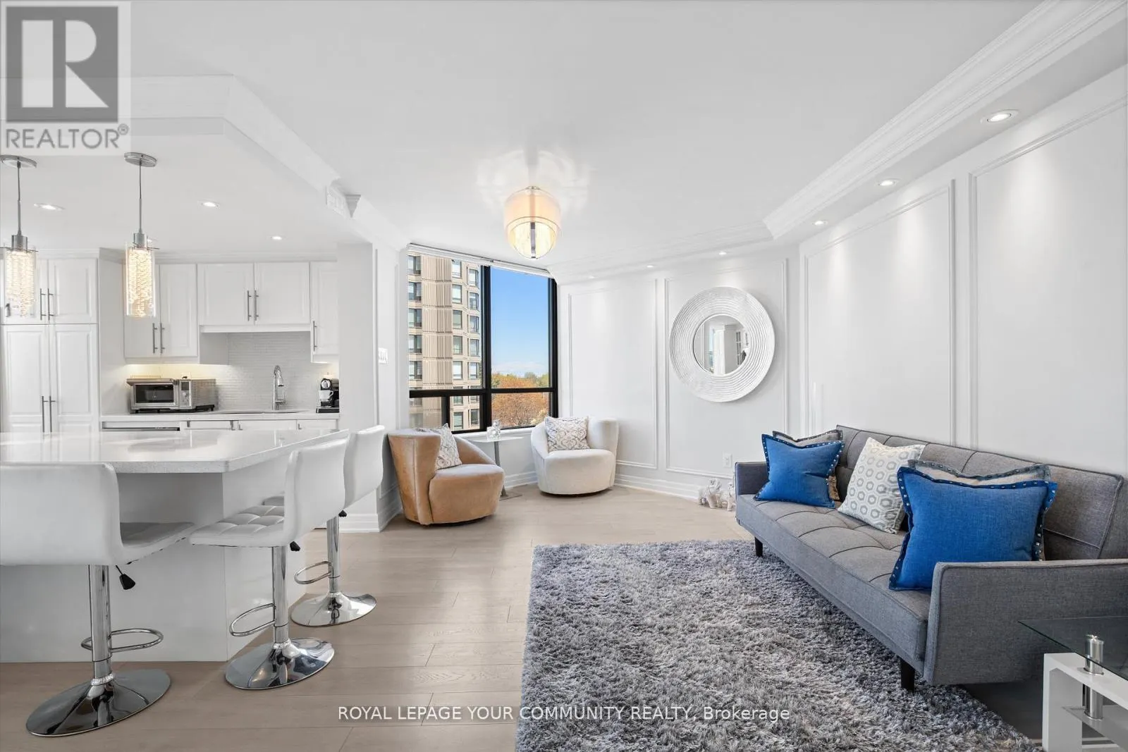 503 - 7420 BATHURST STREET