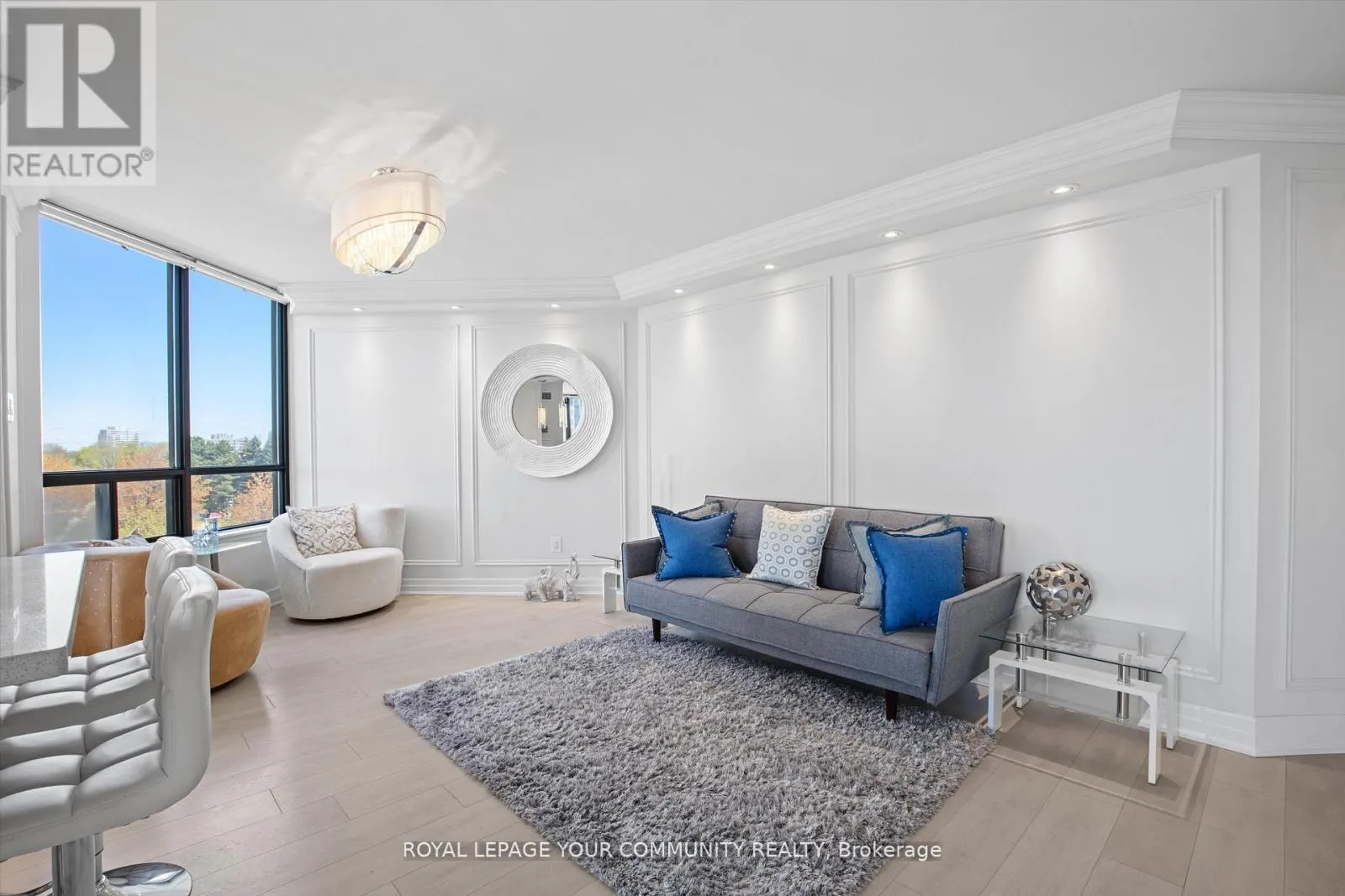 503 - 7420 BATHURST STREET
