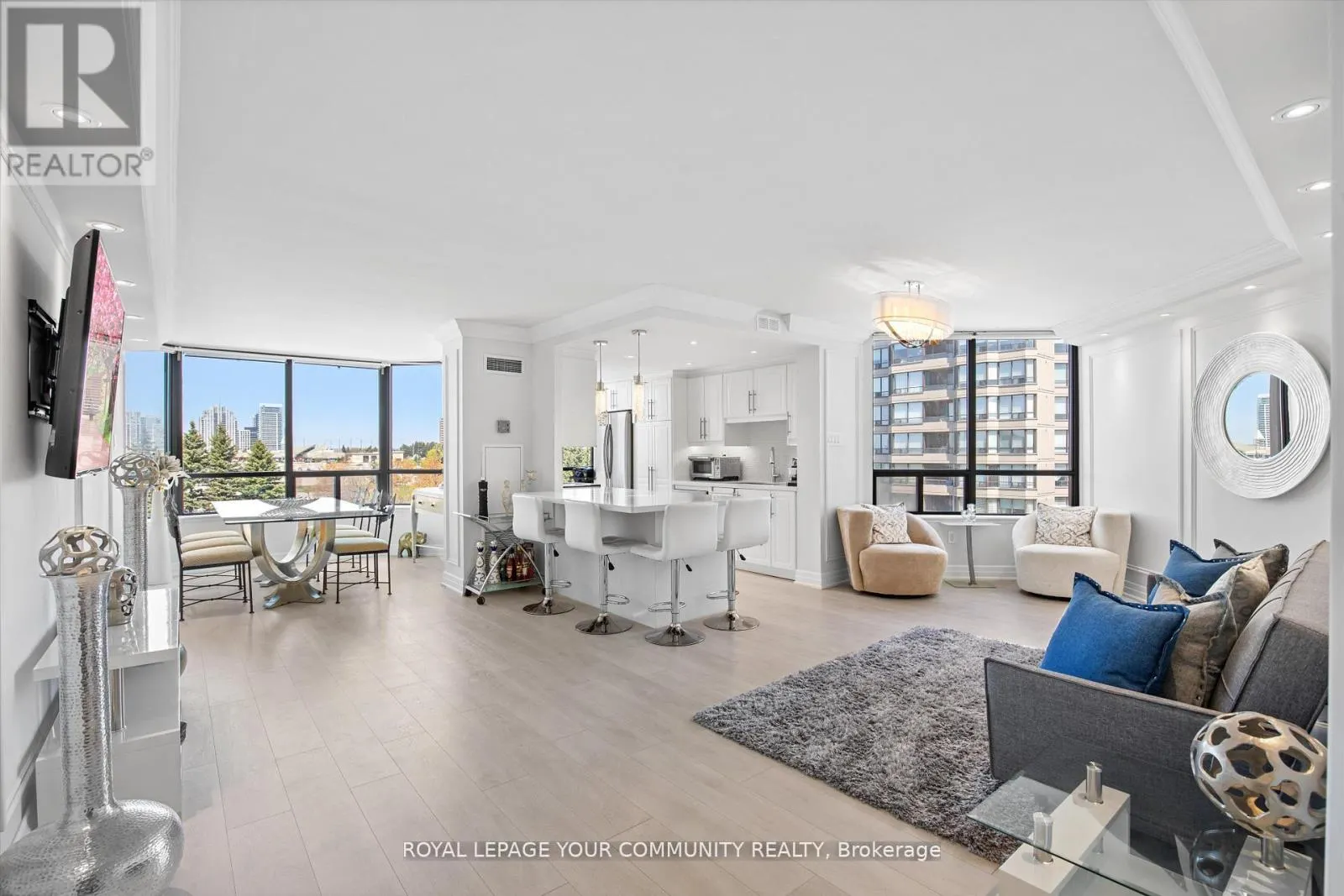 503 - 7420 BATHURST STREET