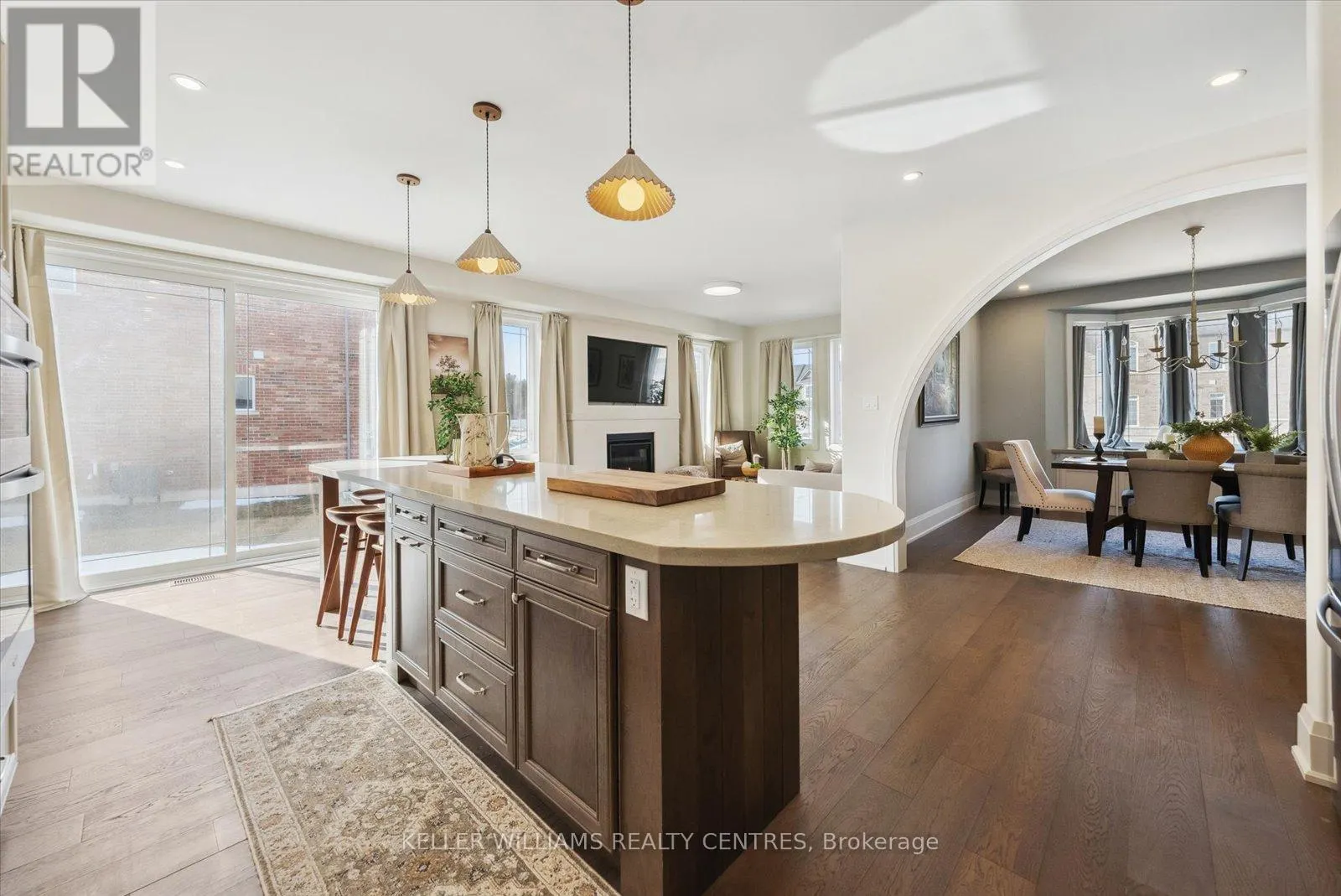 51 WOOD CRESCENT