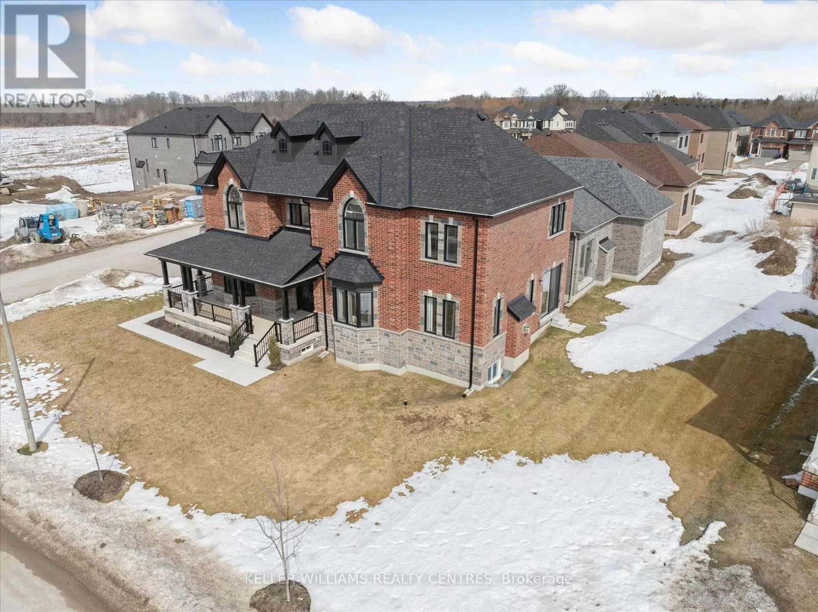 51 WOOD CRESCENT