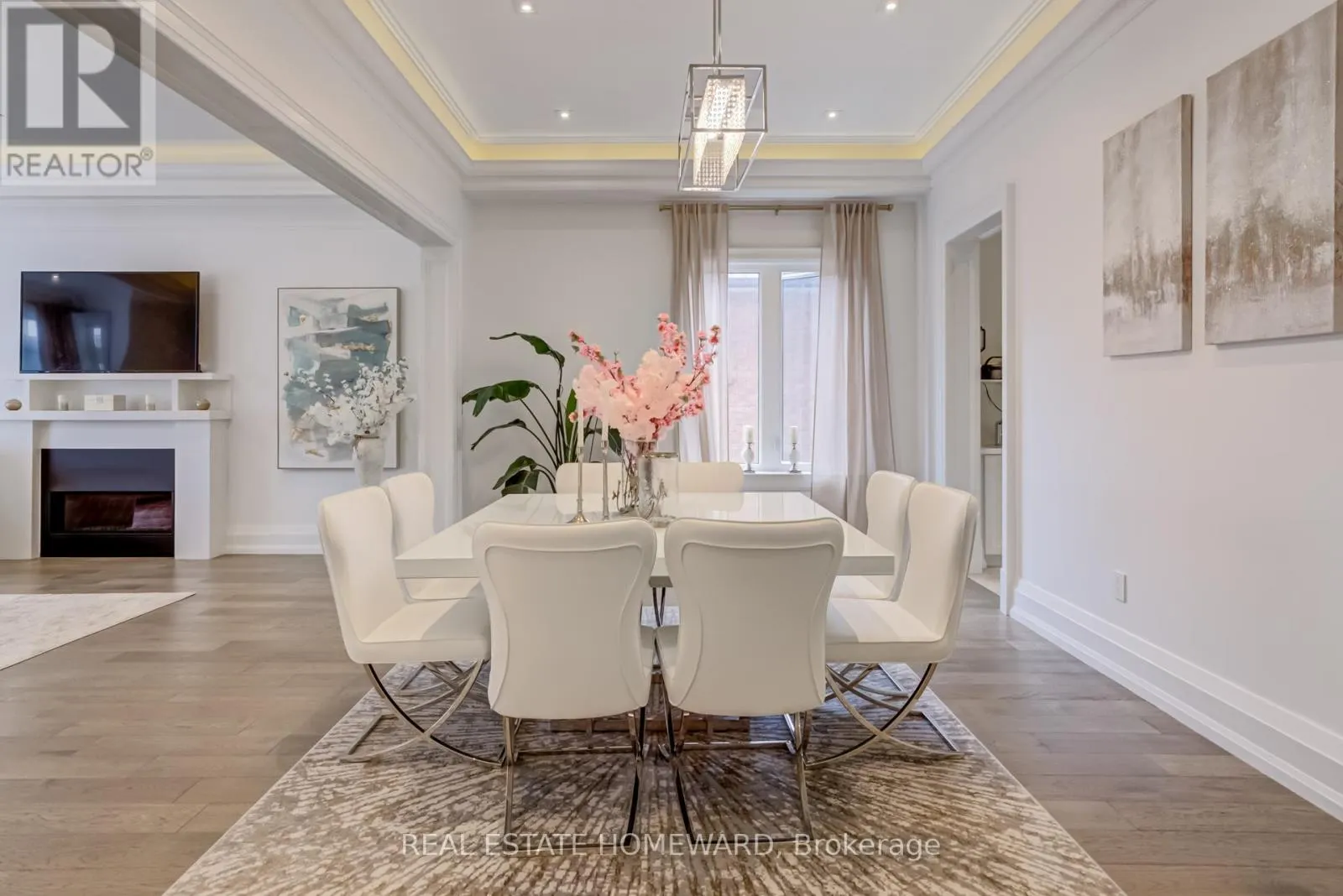 6 MACKAY DRIVE