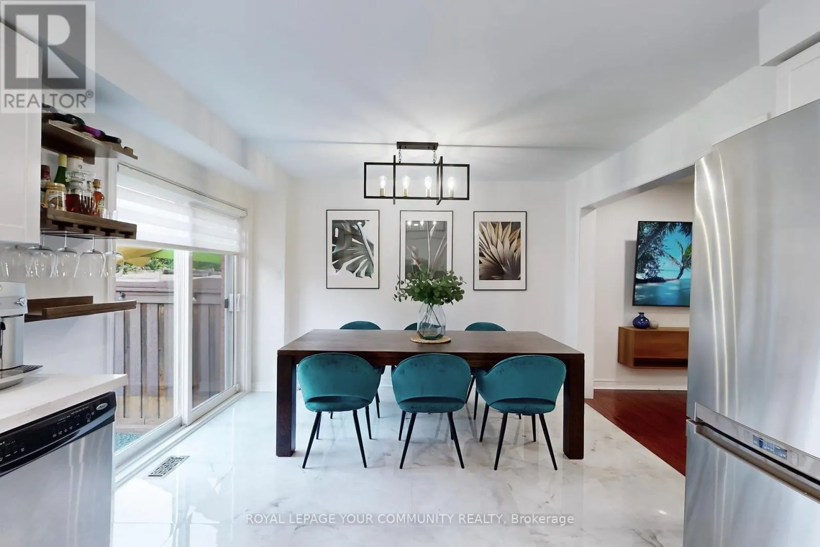 52 FOUR SEASONS CRESCENT