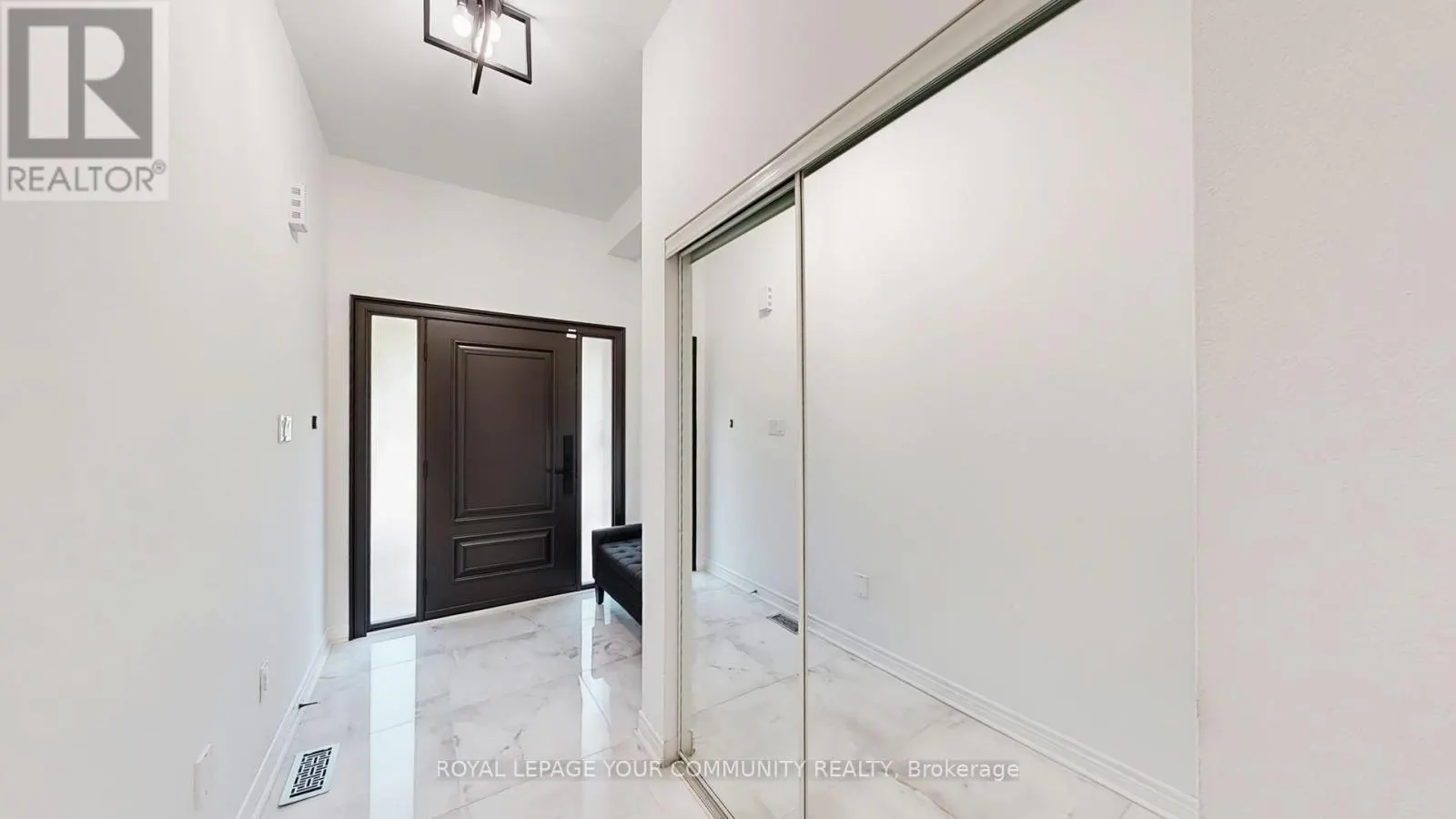 52 FOUR SEASONS CRESCENT