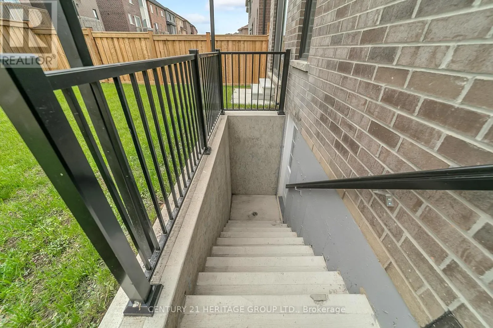 BSMNT - 516 SEAVIEW HEIGHTS