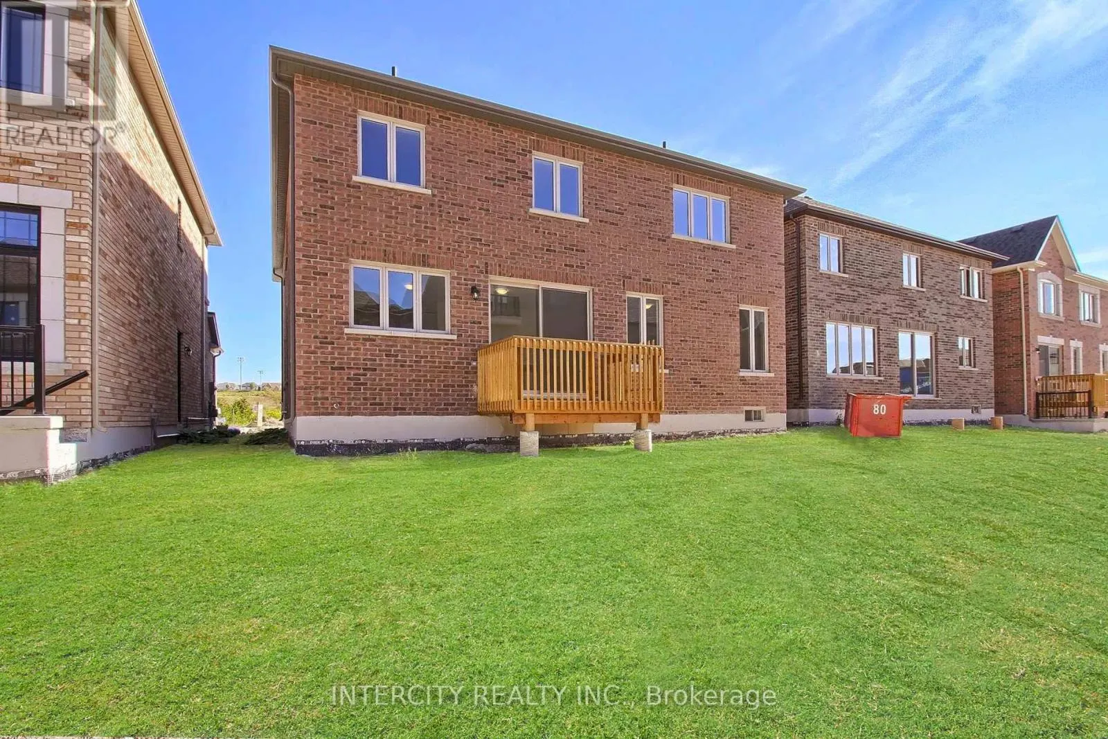331 SEAVIEW HEIGHTS