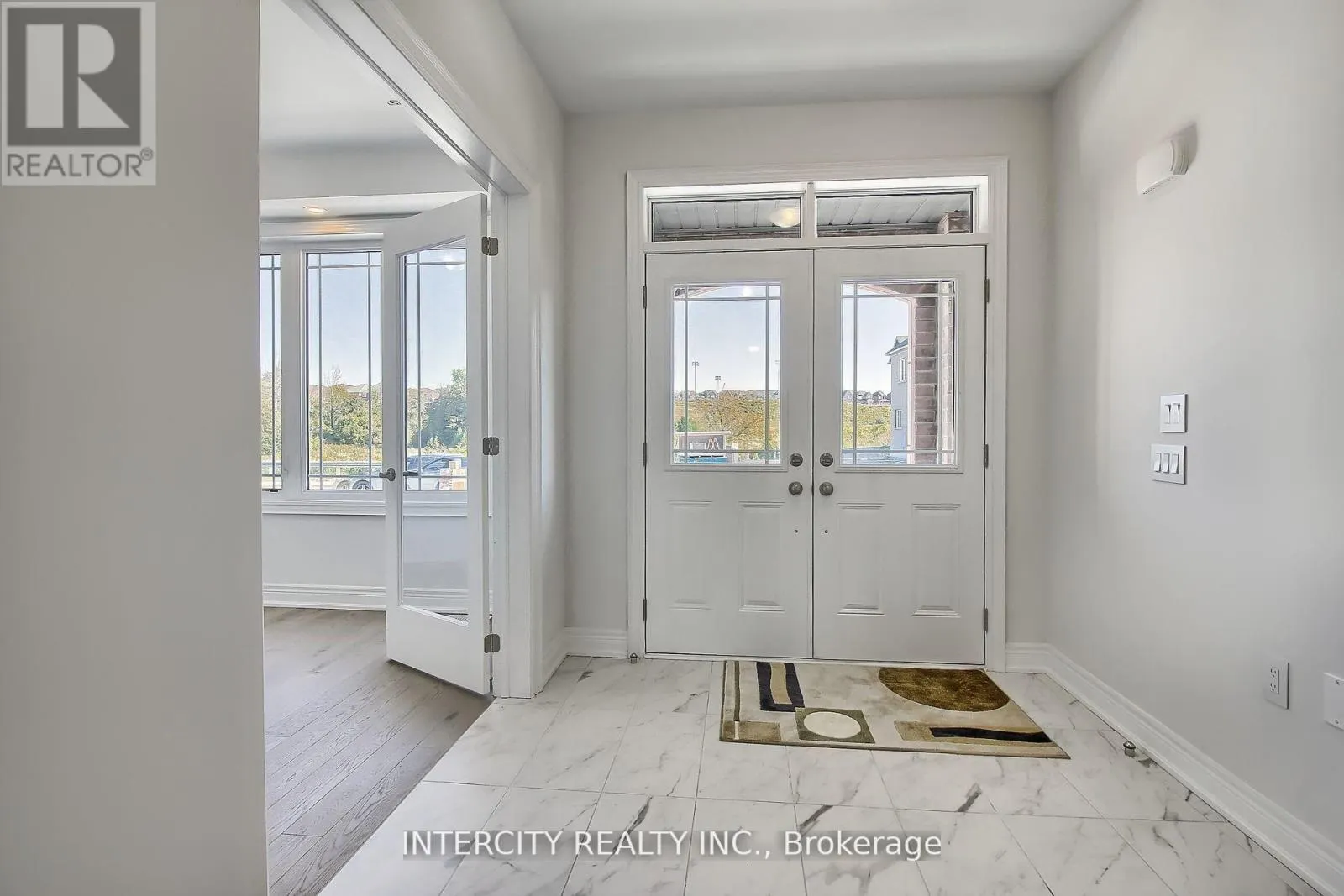 331 SEAVIEW HEIGHTS