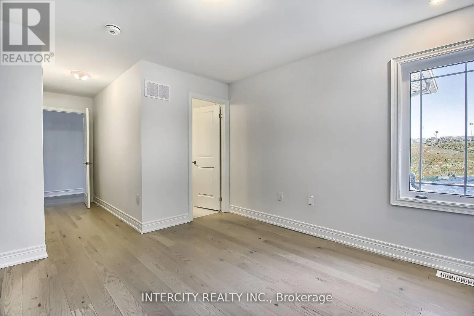 331 SEAVIEW HEIGHTS
