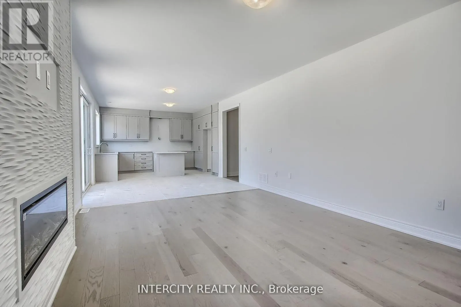 331 SEAVIEW HEIGHTS