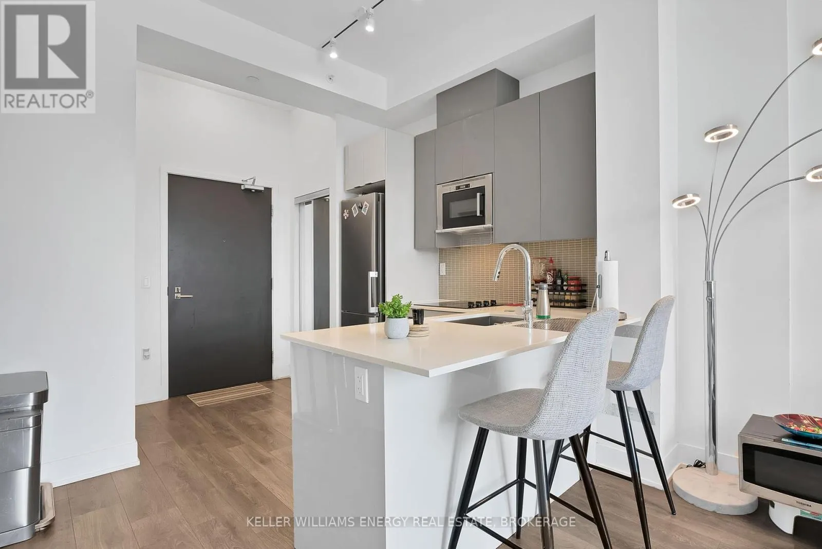 219 - 2908 HIGHWAY 7, #219