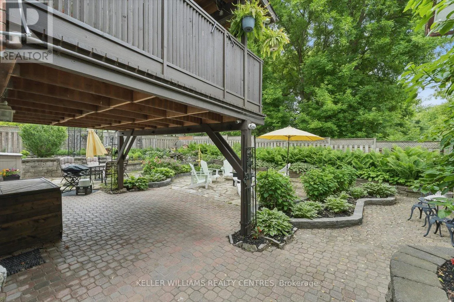 9 THOMPSON DRIVE