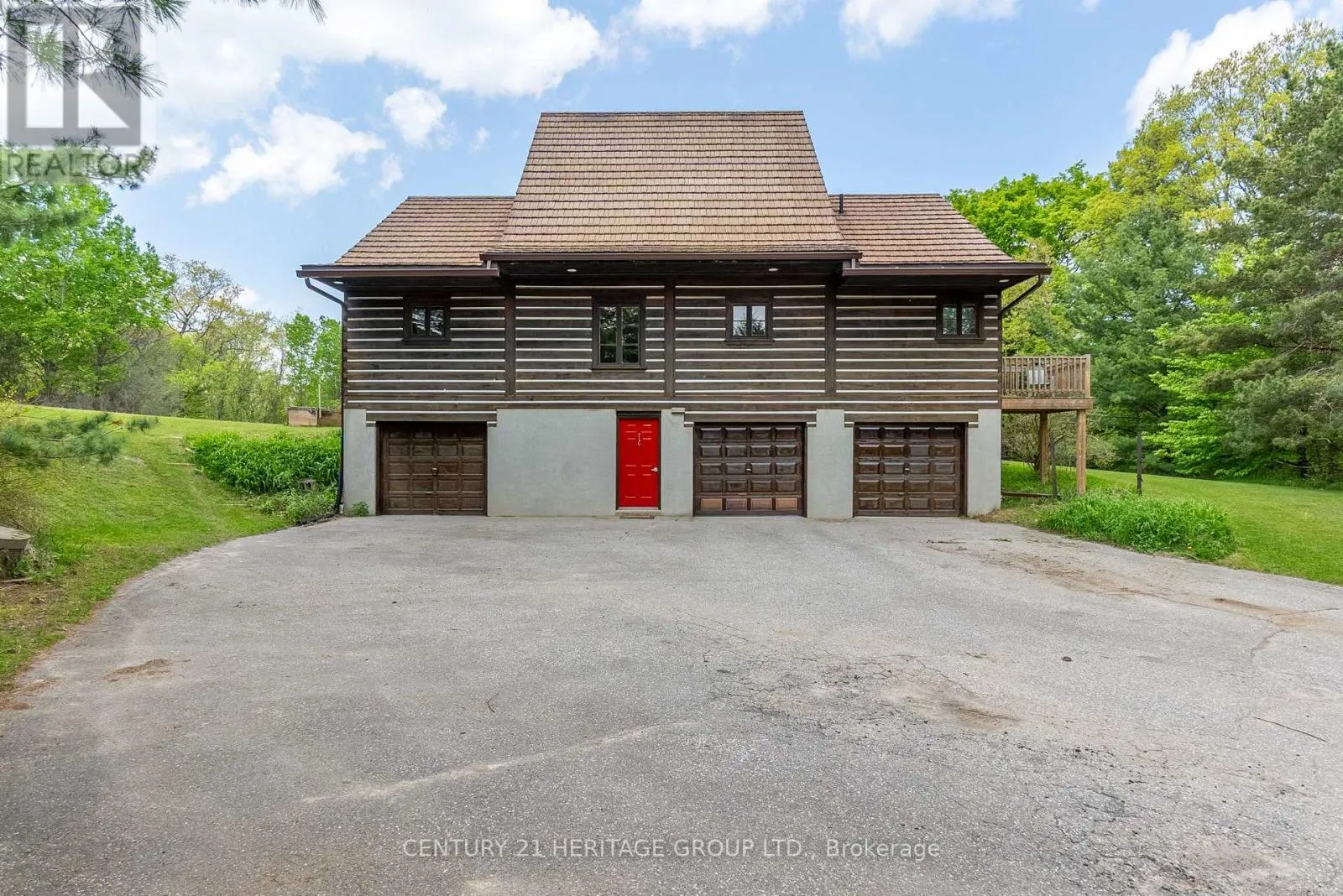 300 OLD BATHURST STREET