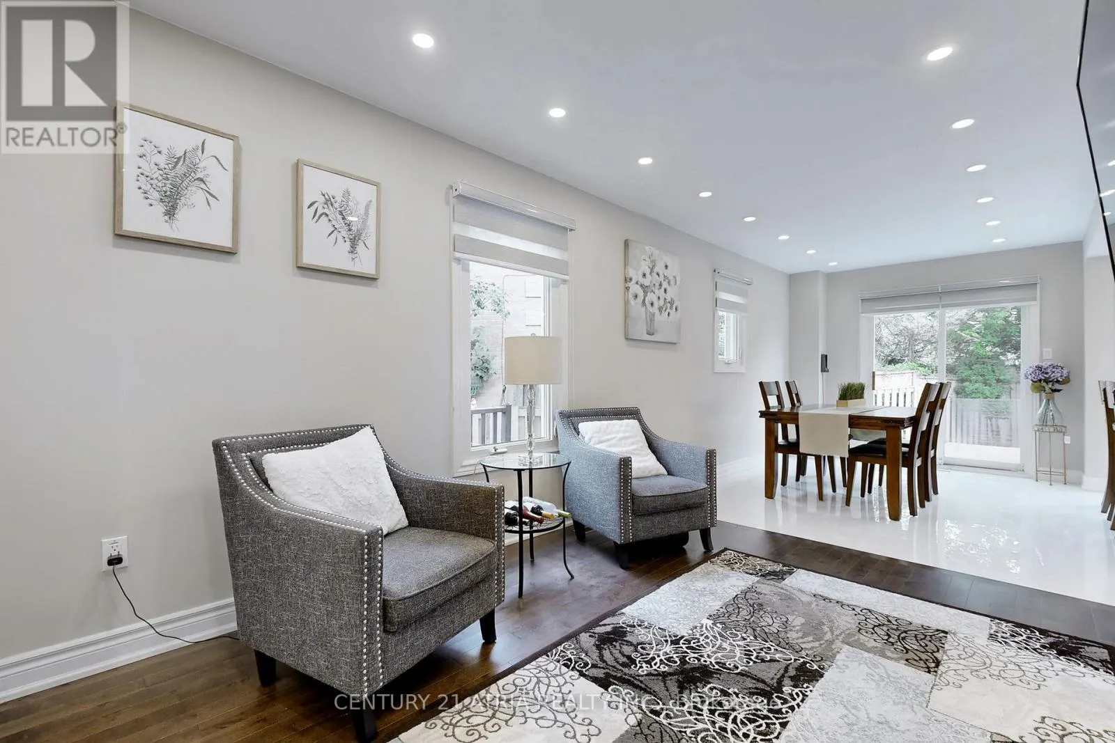 60 STEEPLEVIEW CRESCENT