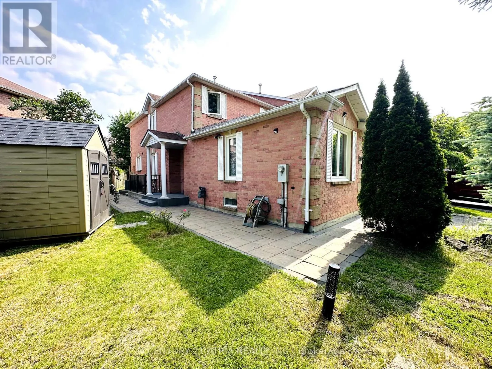 60 STEEPLEVIEW CRESCENT