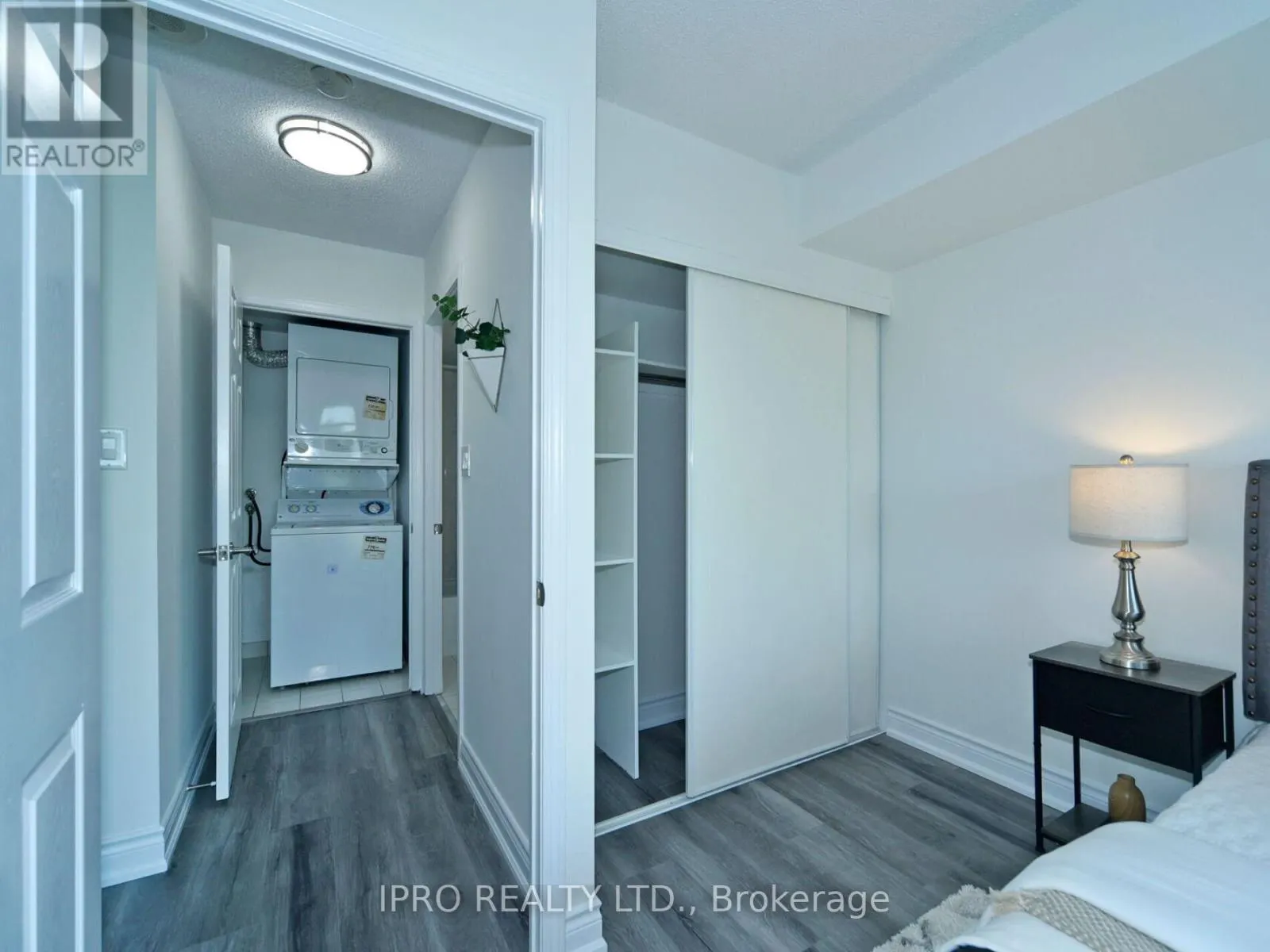 501 - 51 BAFFIN COURT