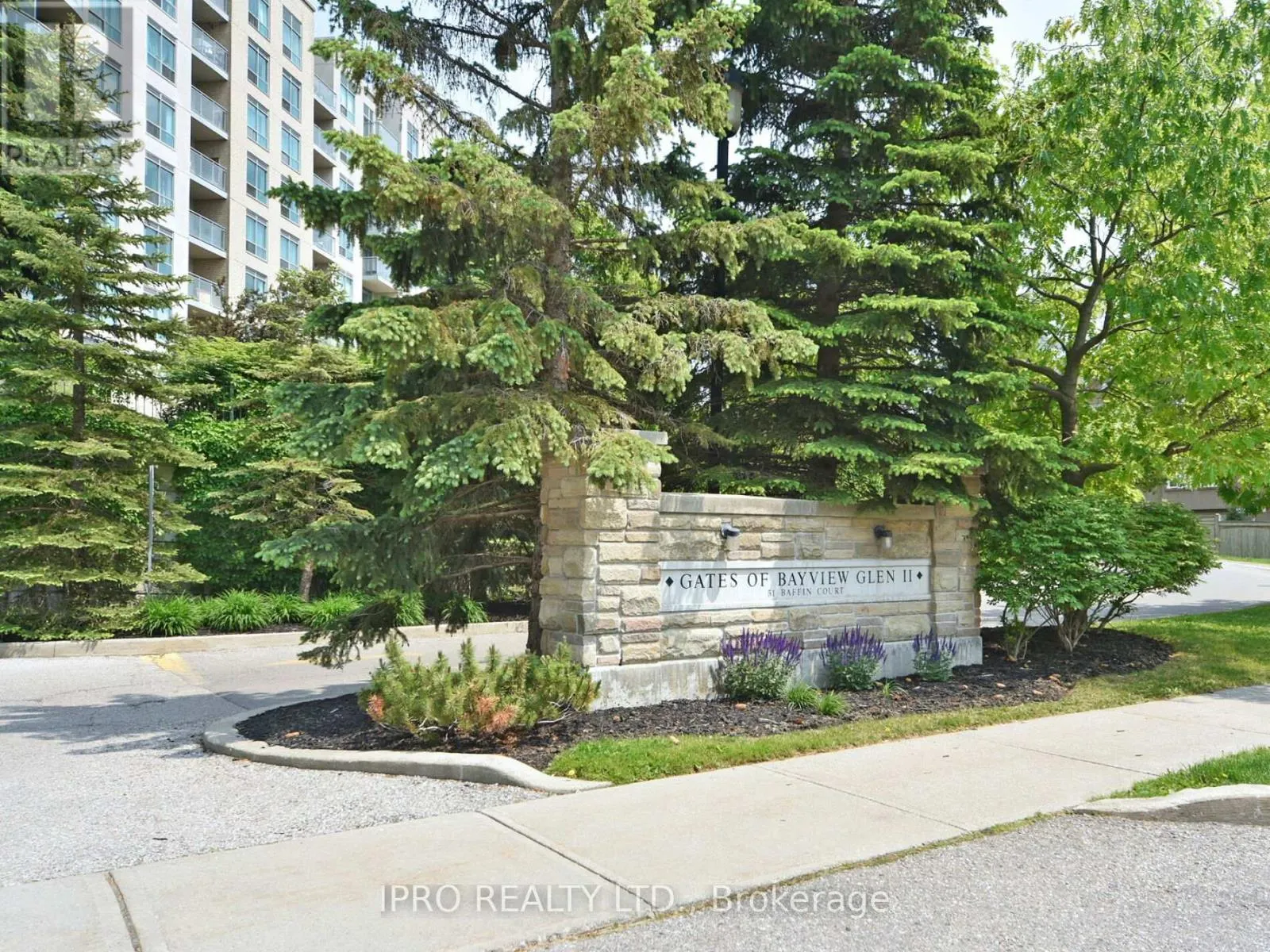 501 - 51 BAFFIN COURT