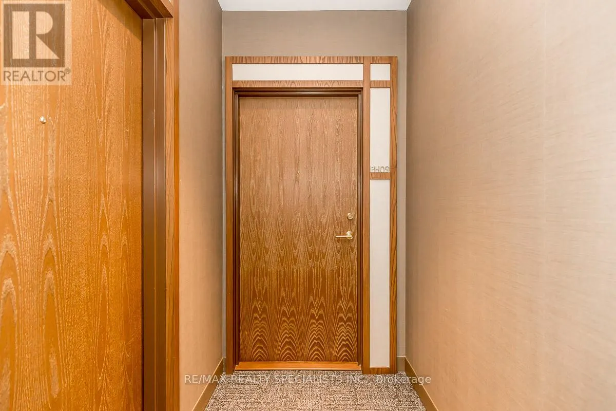 PH-09 - 7890 JANE STREET
