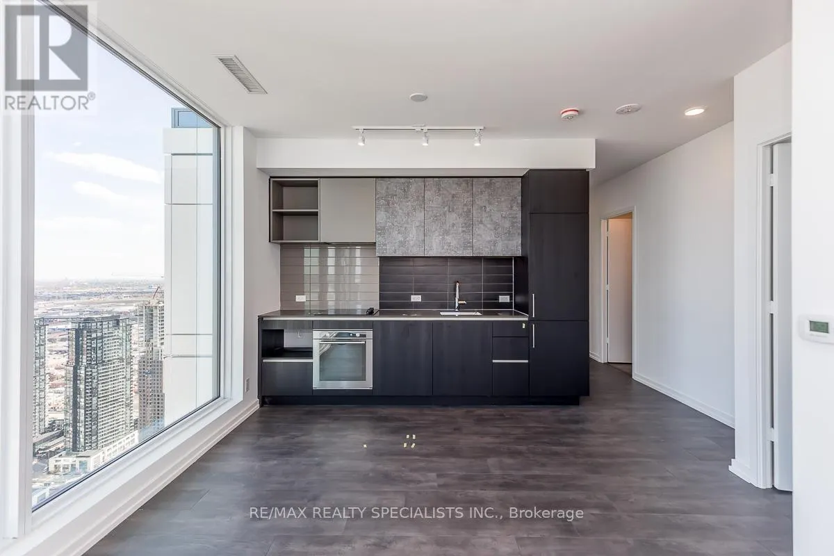 PH-09 - 7890 JANE STREET