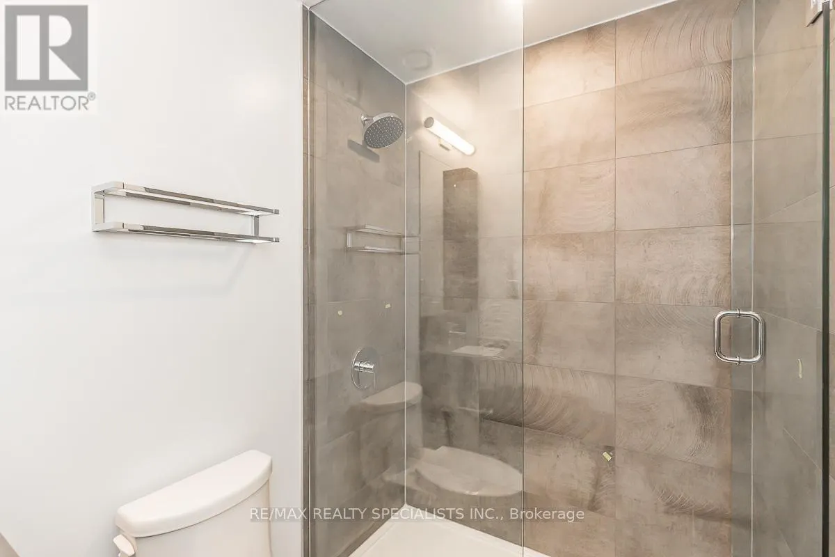 PH-09 - 7890 JANE STREET
