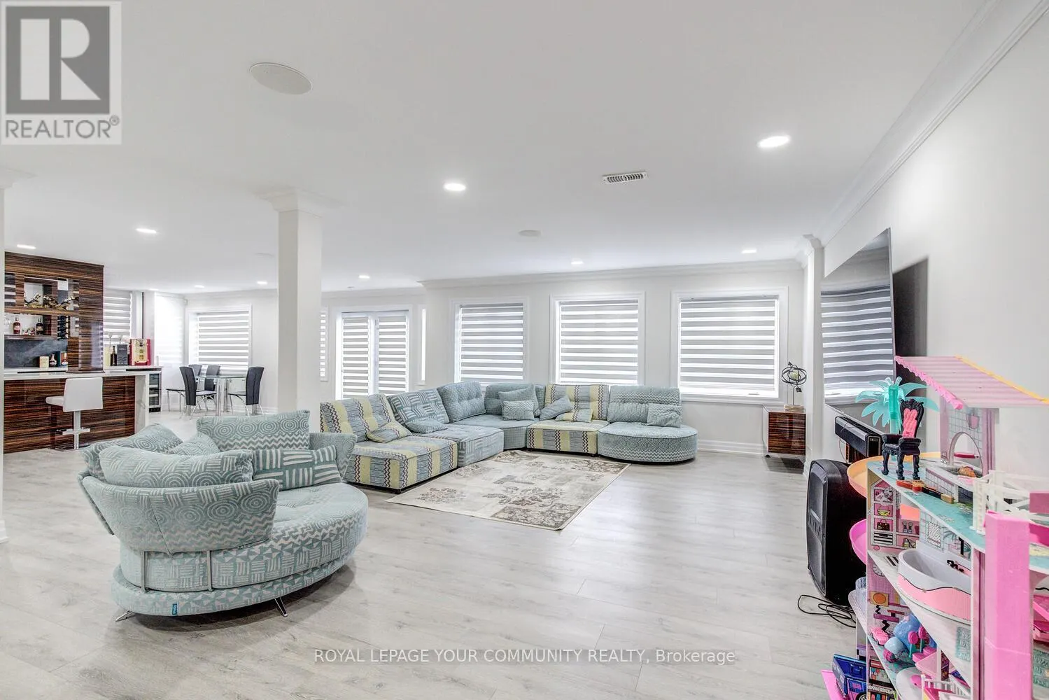 56 RIA COURT