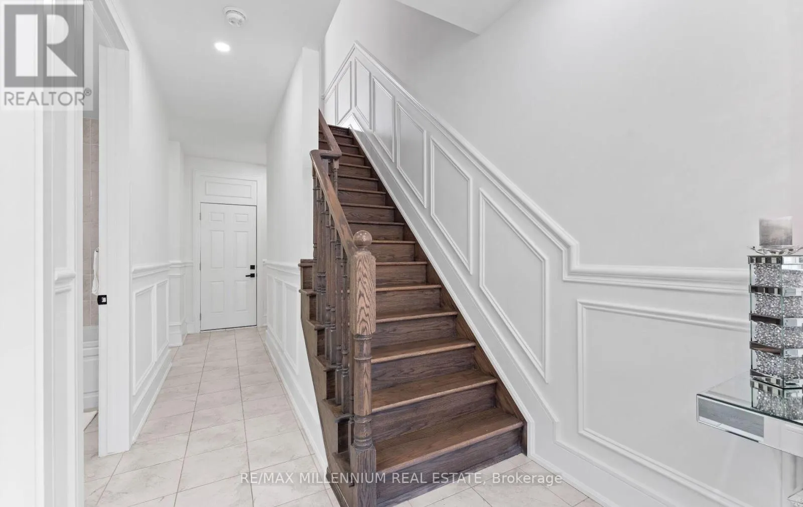 83 CASLEY AVENUE