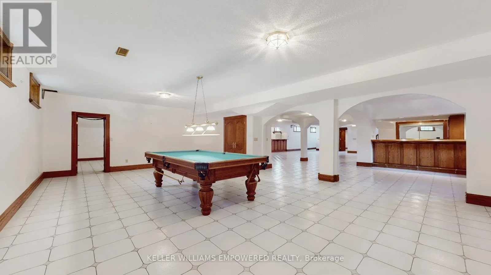 25 QUAIL RUN BOULEVARD
