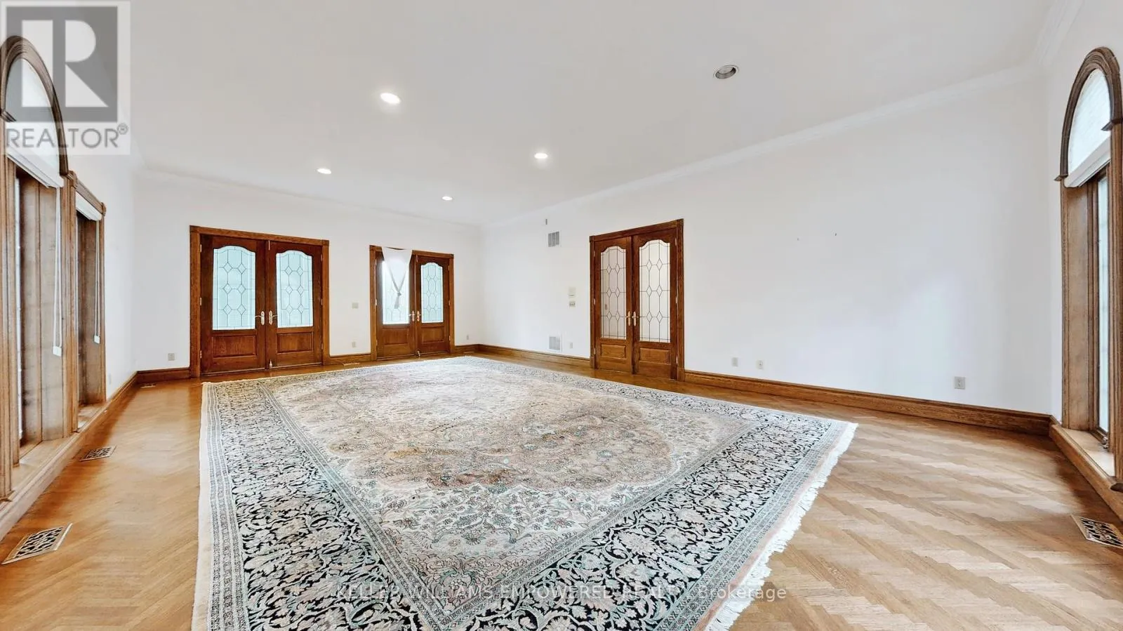 25 QUAIL RUN BOULEVARD