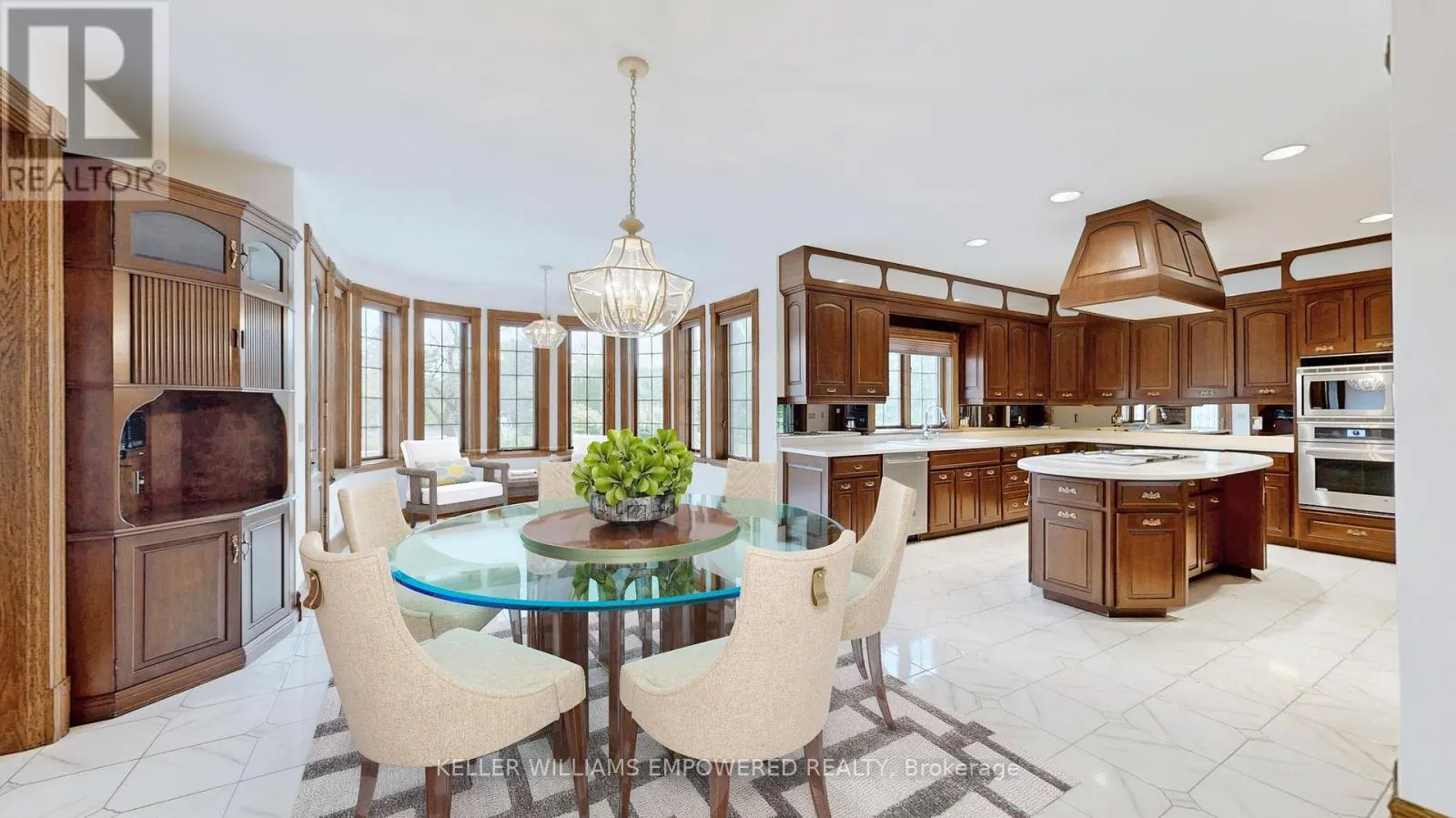 25 QUAIL RUN BOULEVARD
