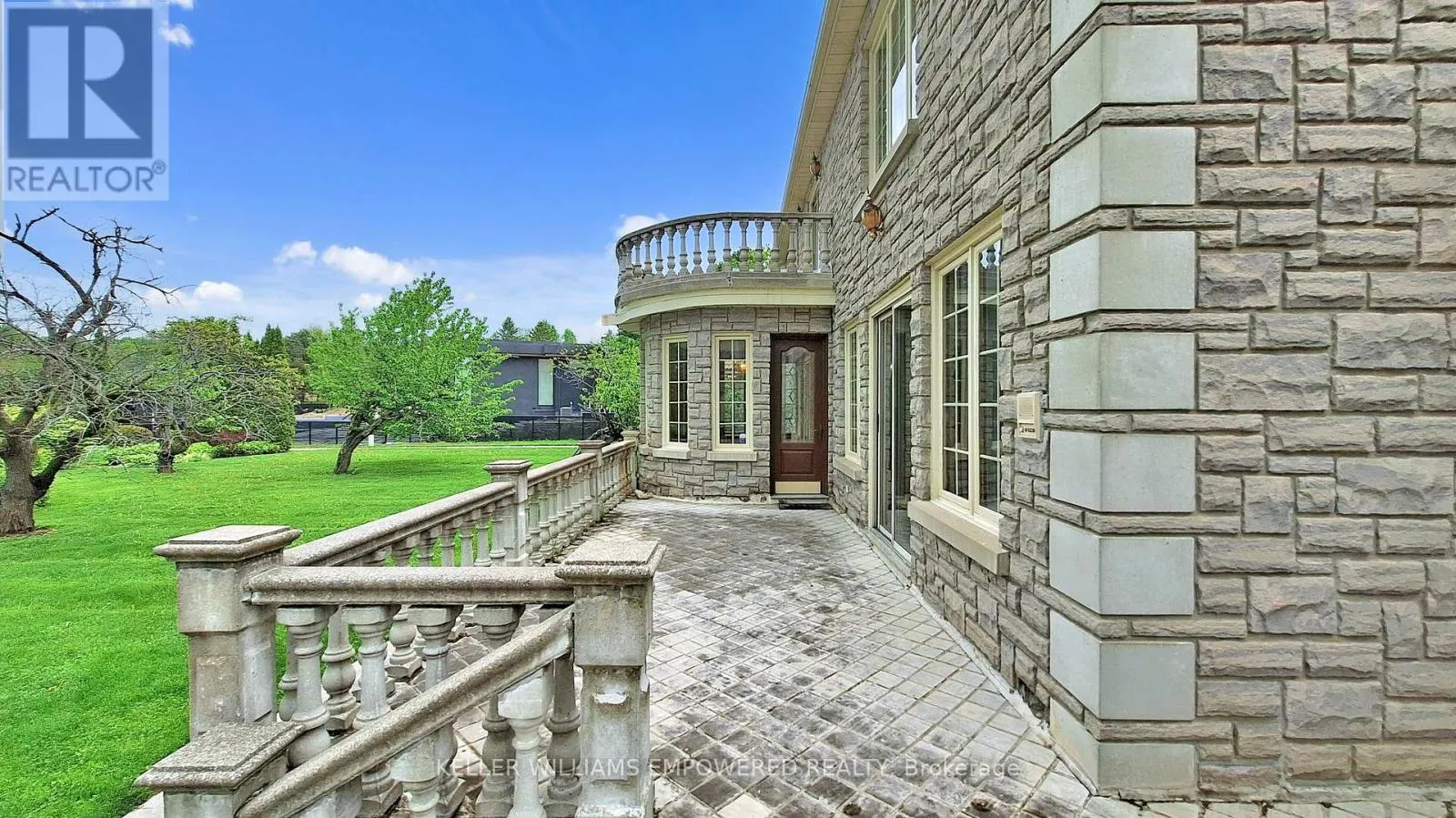 25 QUAIL RUN BOULEVARD