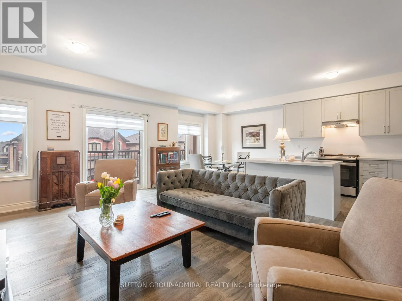 24 ALAN WILLIAMS TRAIL