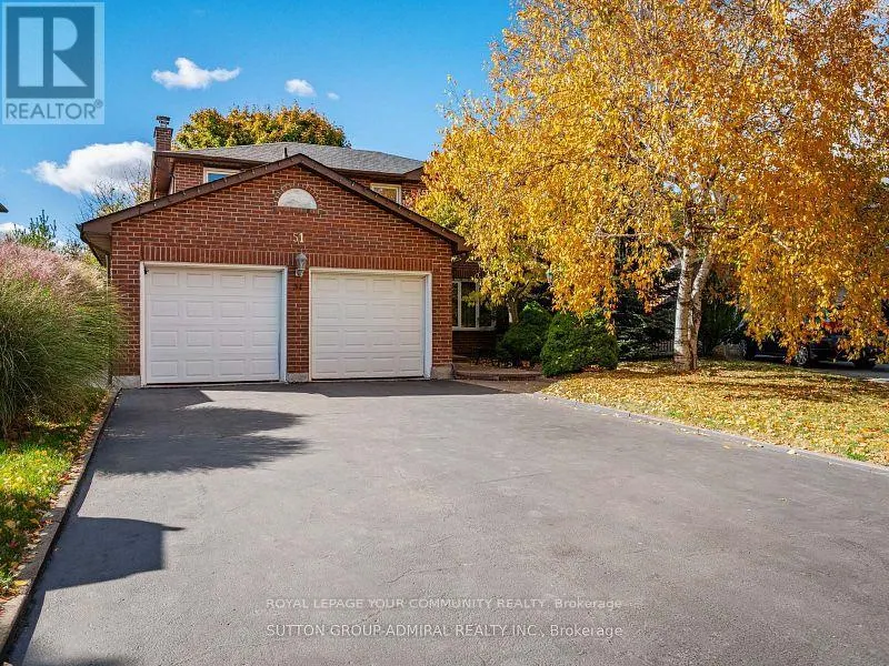 MAIN FLOOR - 51 HOUSEMAN CRESCENT