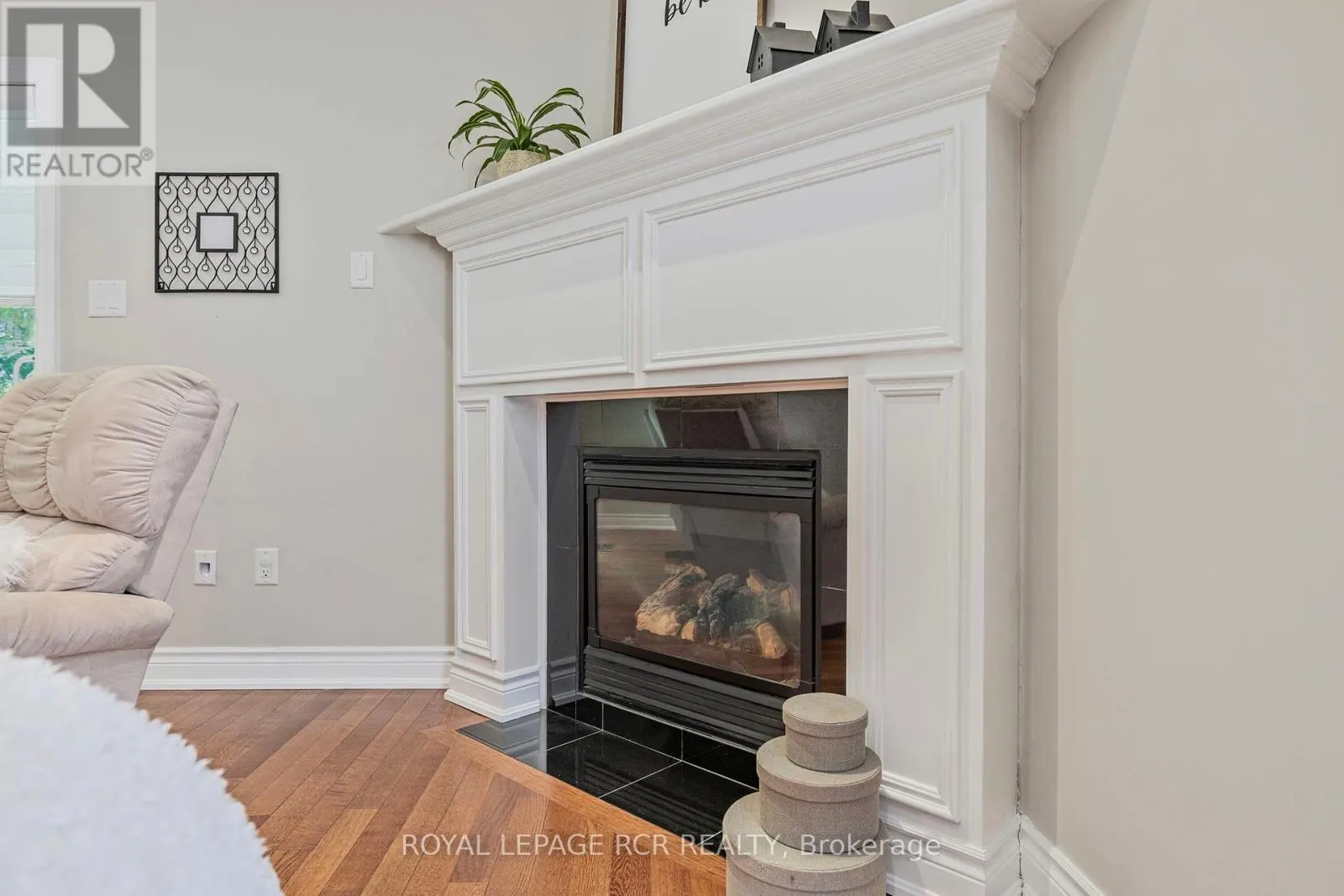 44 FRED BARNARD WAY
