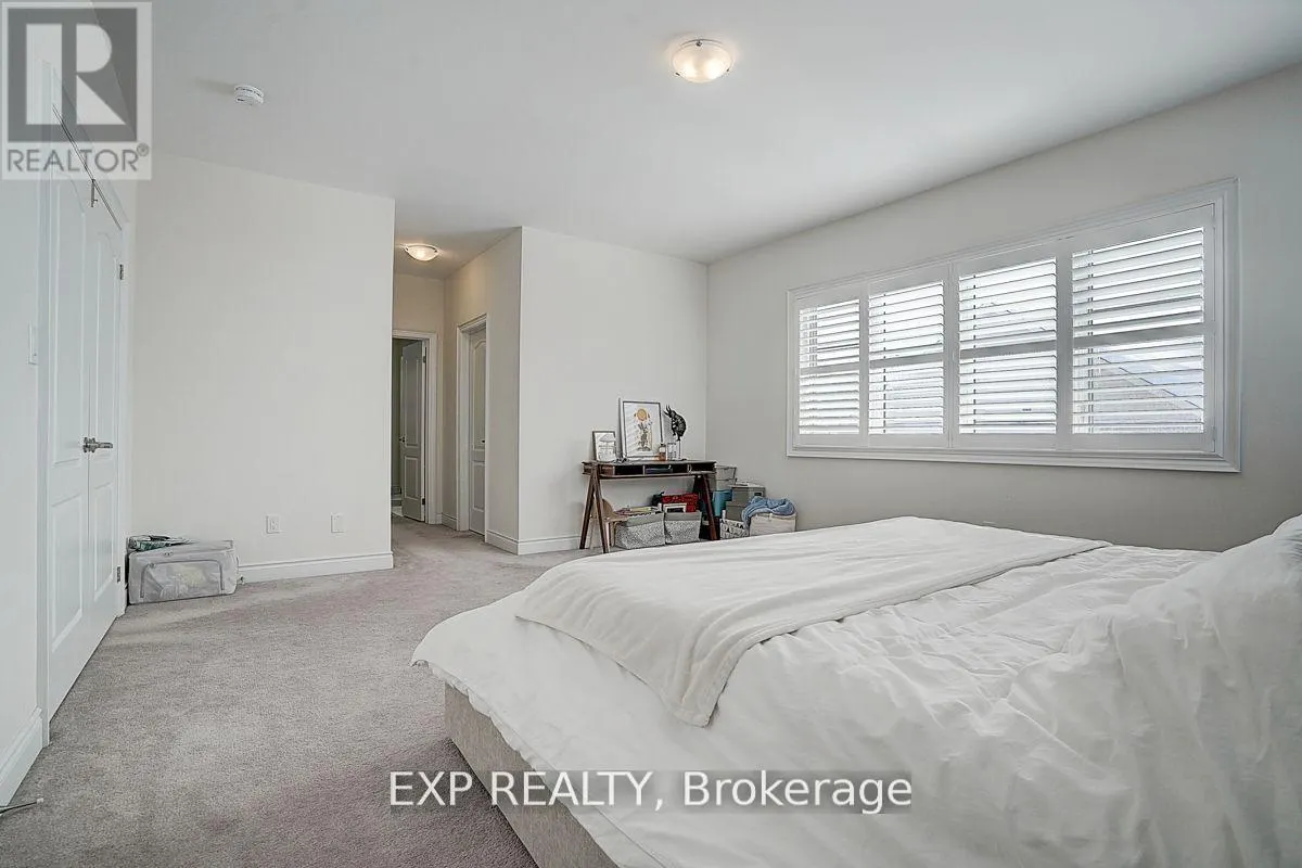 41 WALTER TUNNY CRESCENT
