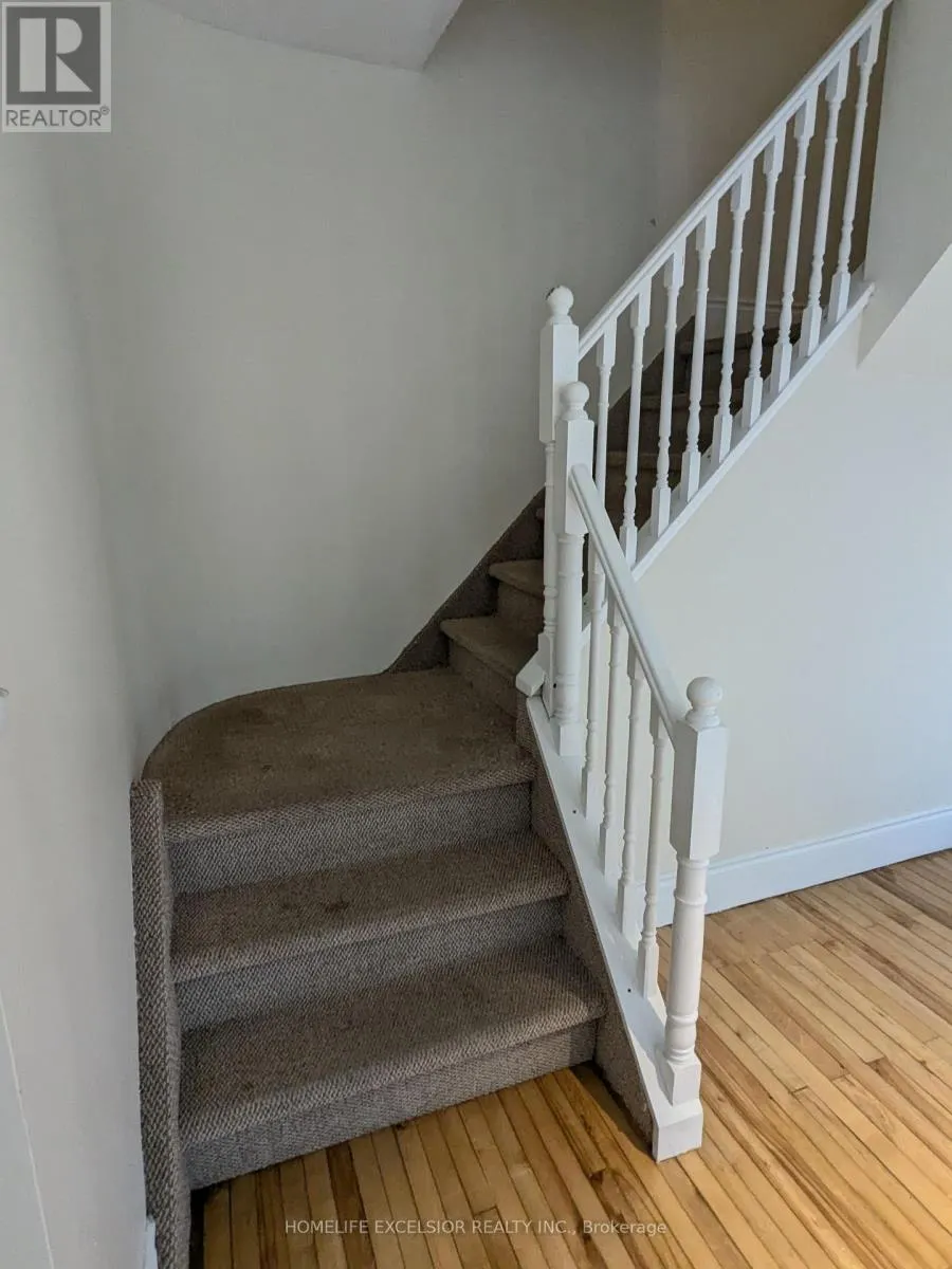 DETACHED HOME - 8850 LAKE RIDGE ROAD
