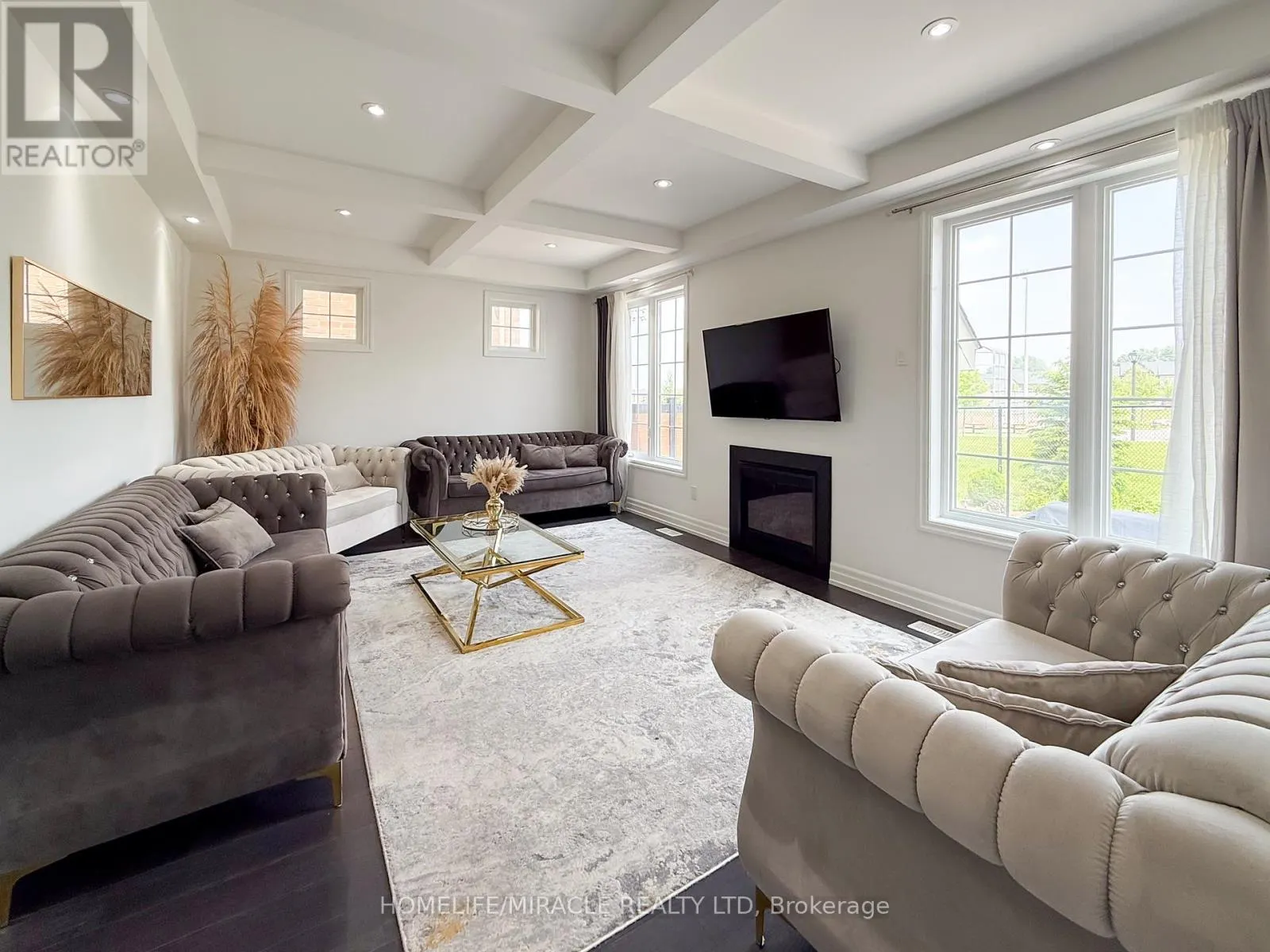 118 FRANK KELLY DRIVE