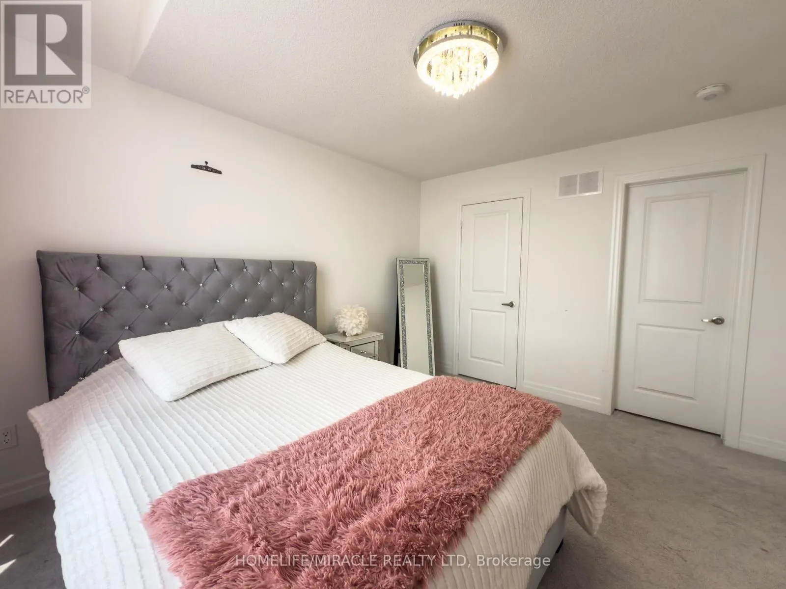118 FRANK KELLY DRIVE
