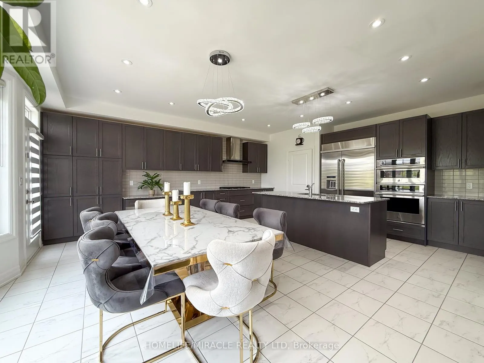 118 FRANK KELLY DRIVE