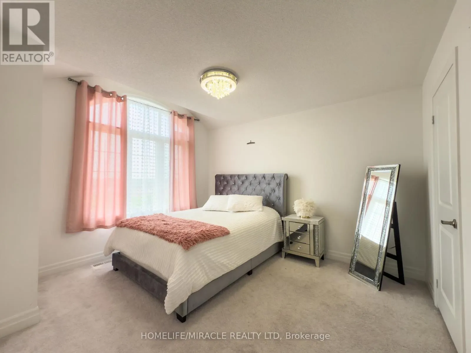 118 FRANK KELLY DRIVE