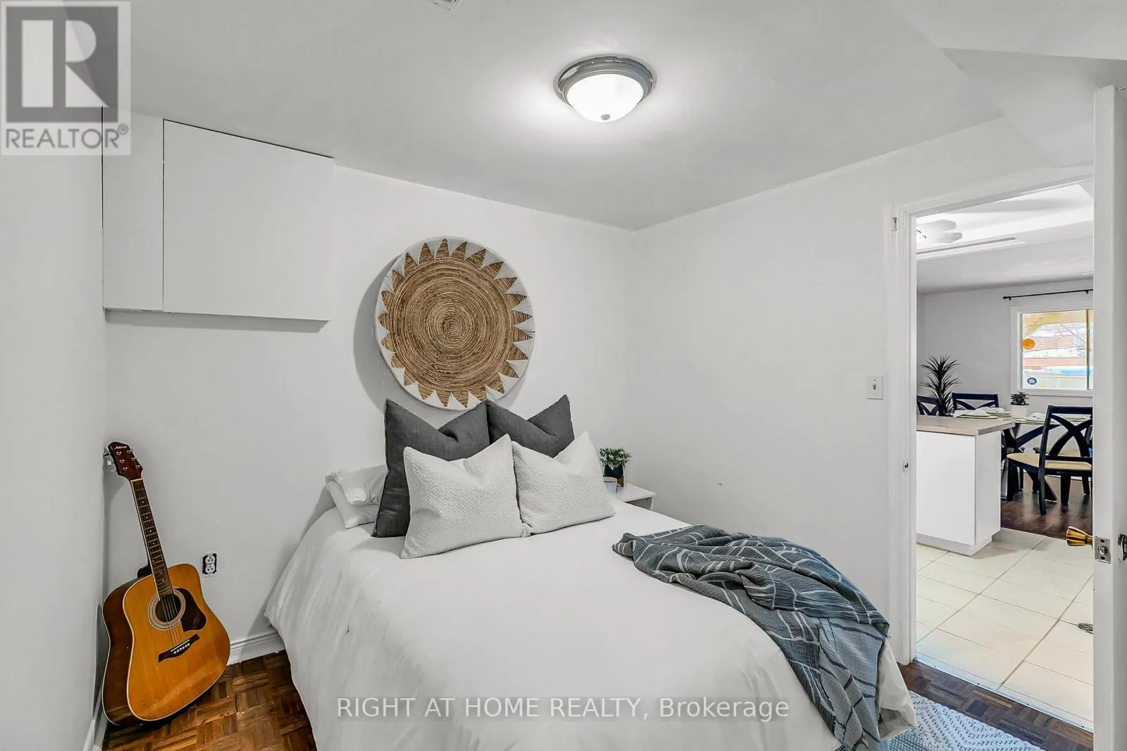 39 ARANKA COURT