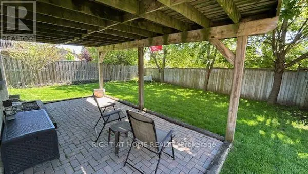 39 ARANKA COURT