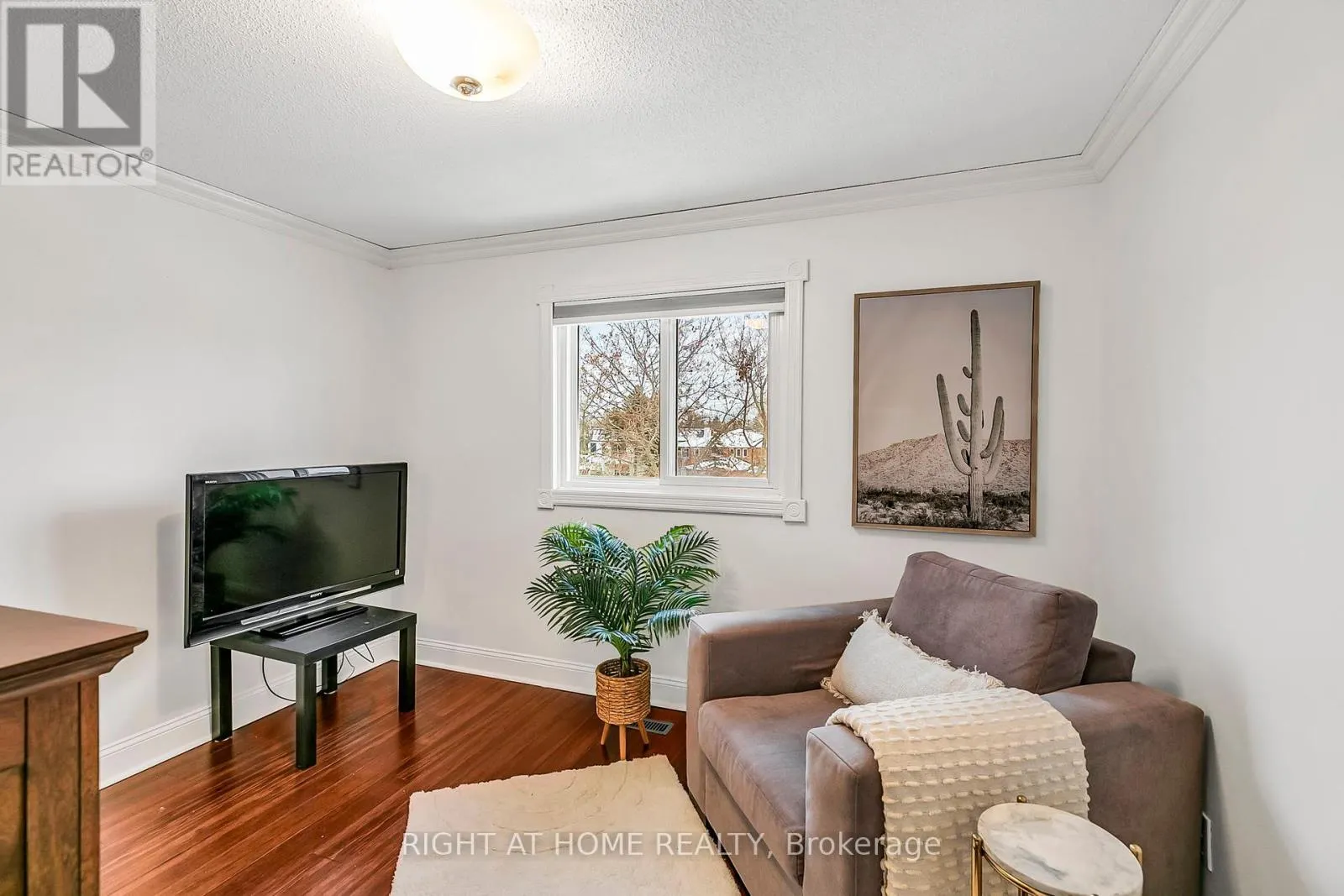39 ARANKA COURT