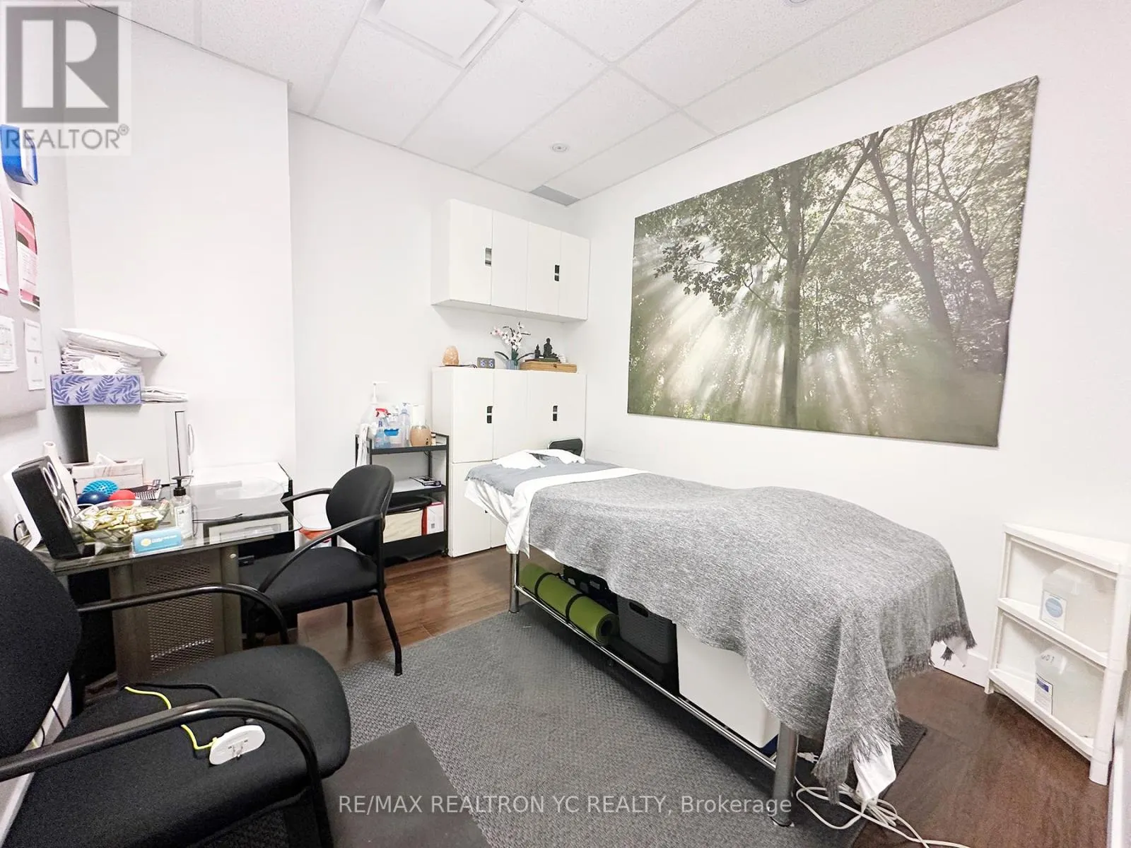307 - 7191 YONGE STREET